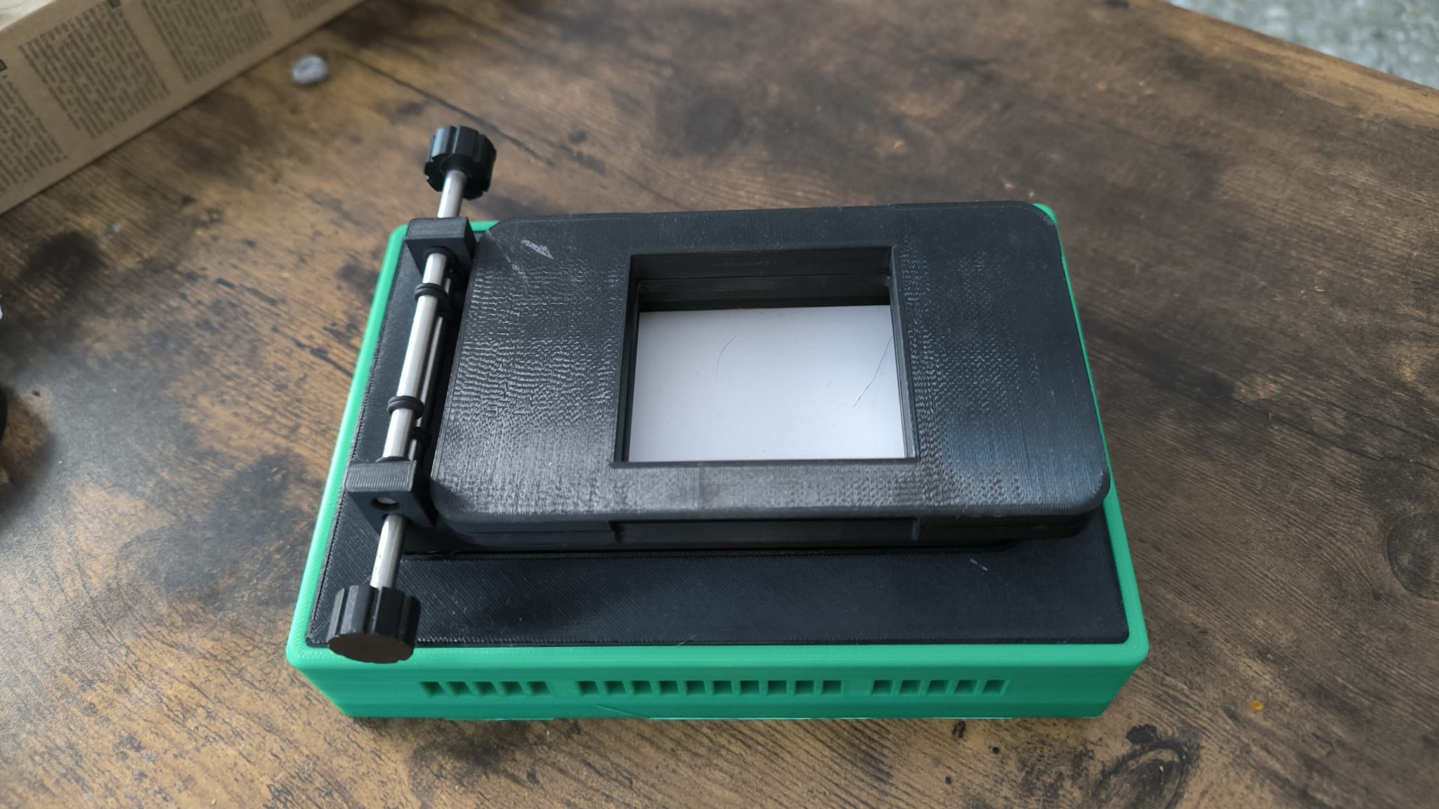 Film scan cover for Raleno PLV-S104 lightbox
