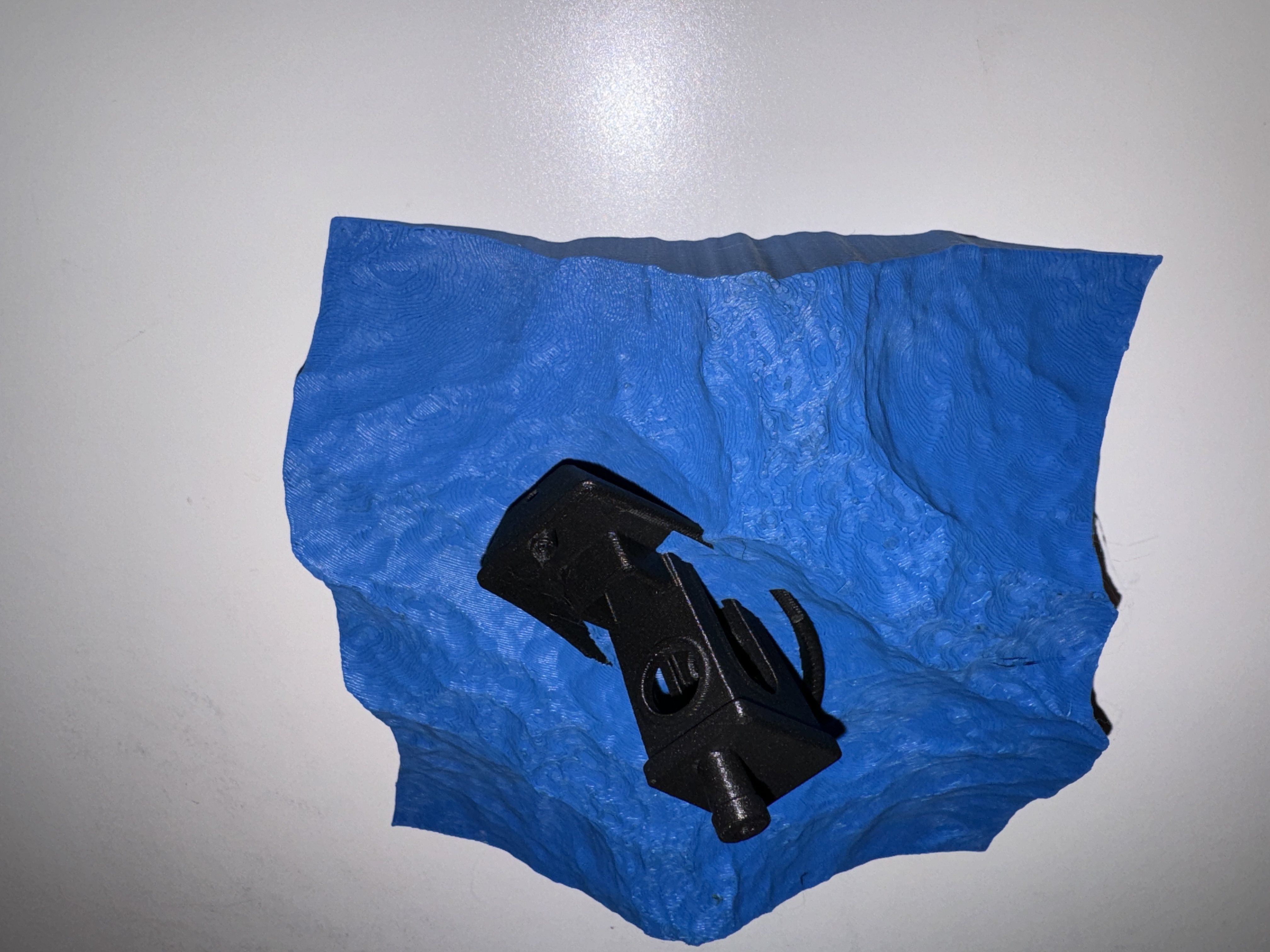 Miniatura 5 do modelo 3D Sinking Benchy on Waves