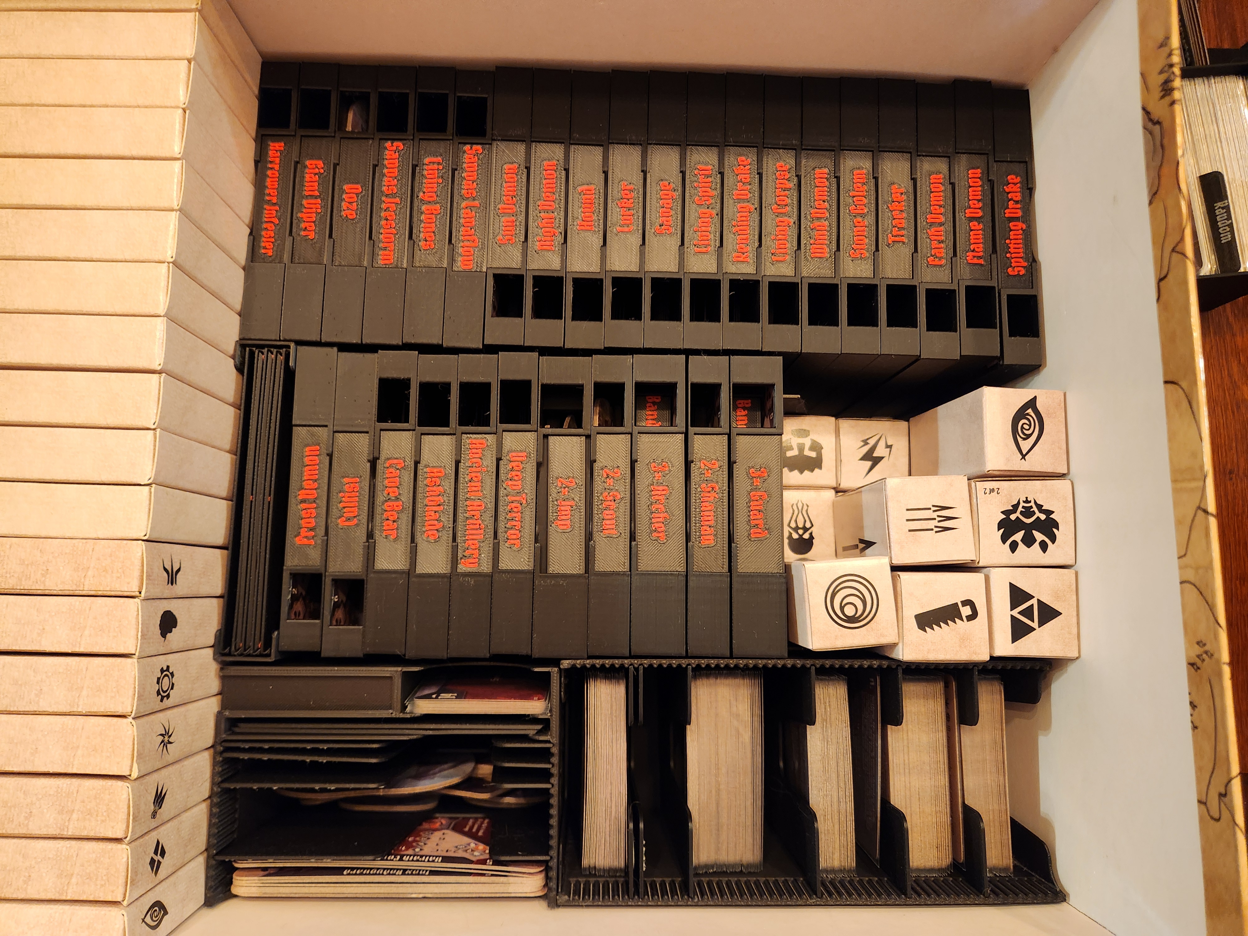 Miniatura 7 do modelo 3D Gloomhaven Storage Insert