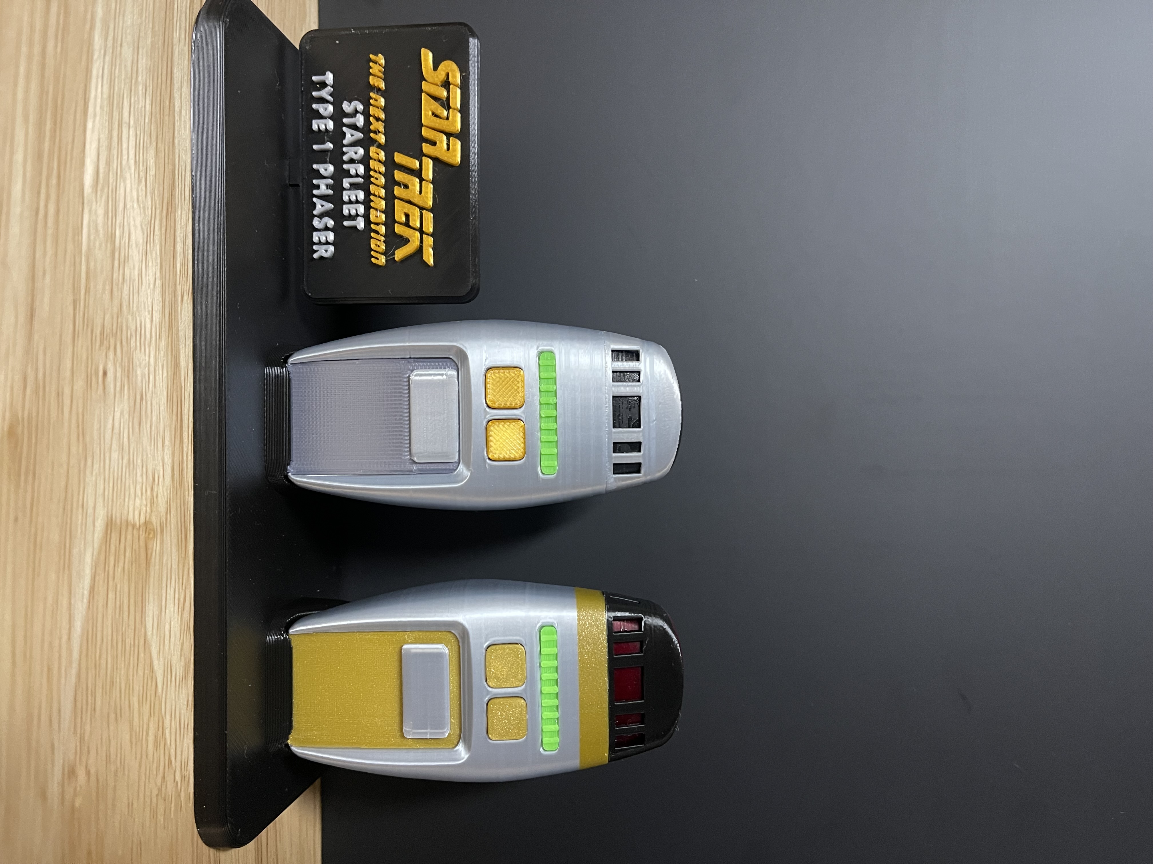 Double Stand for TNG Cricket Phasers
