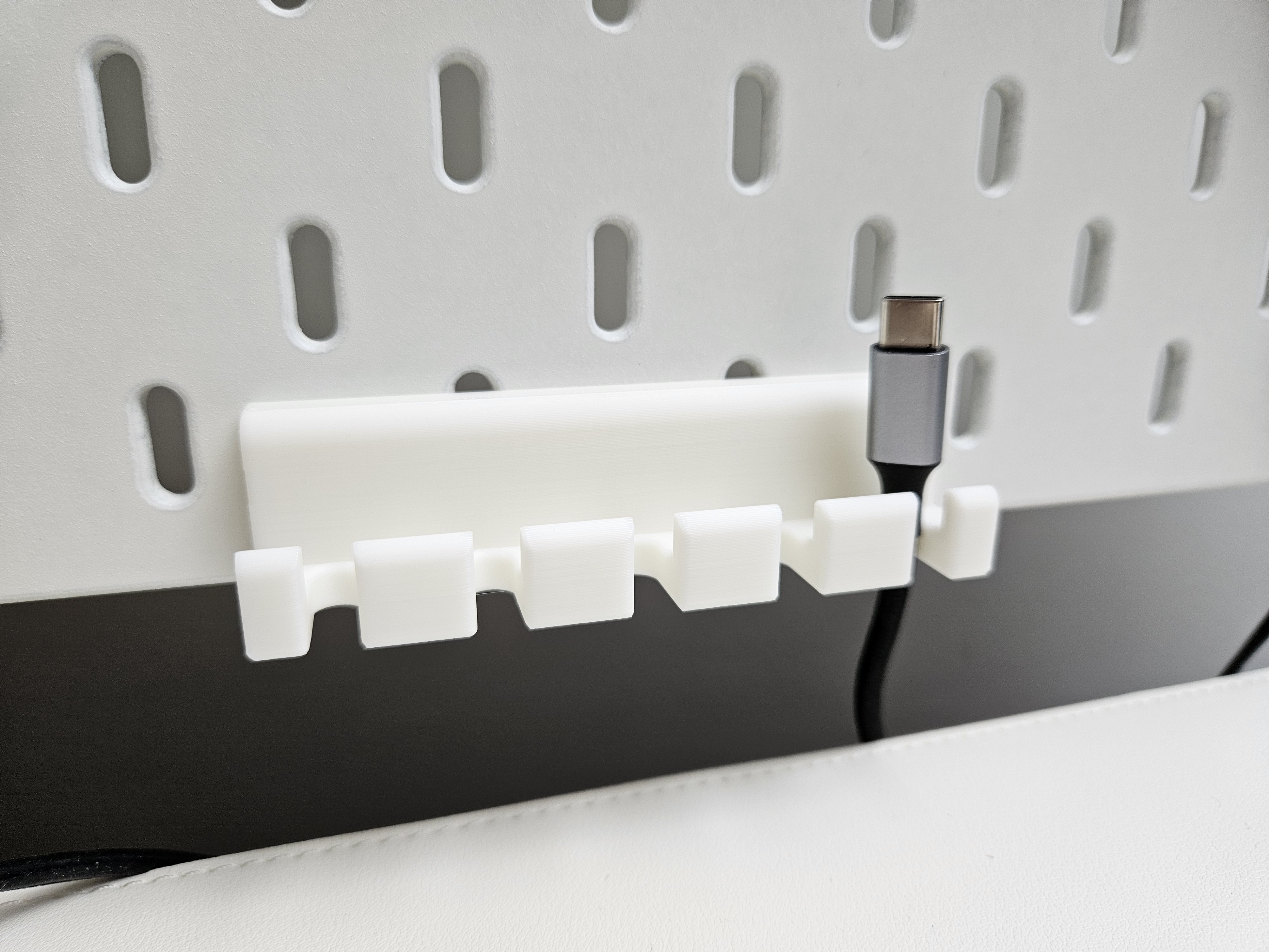 Skadis Cables Holder with Hooks