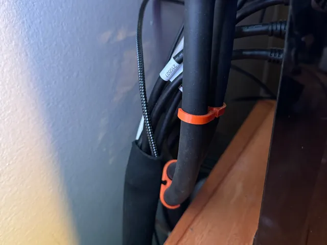 16mm Tubing Clip
