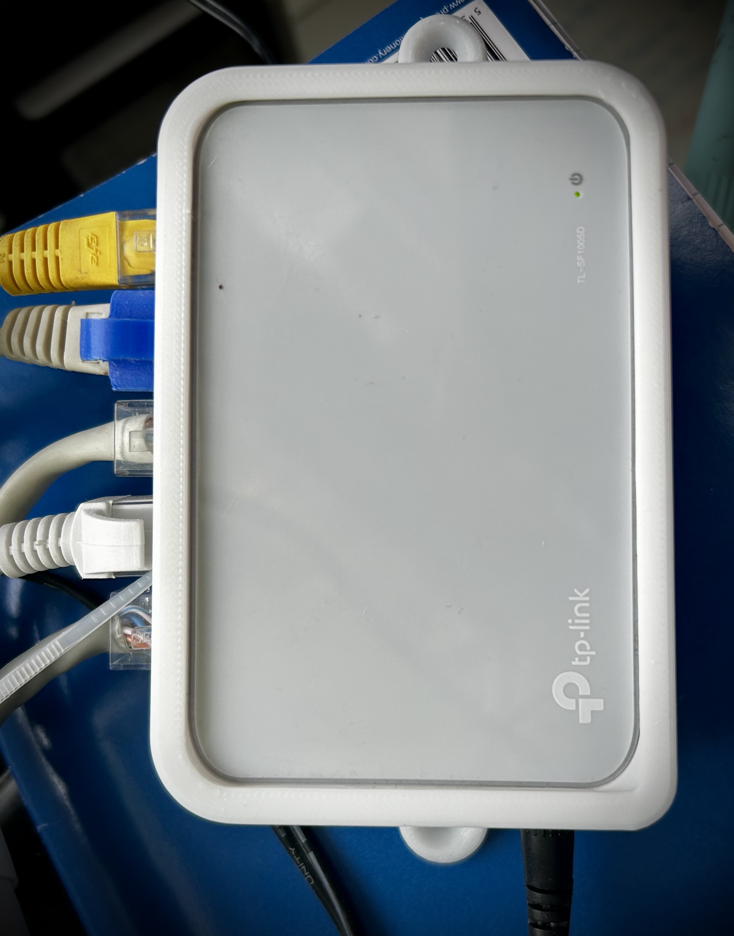 TPLink minihub mounting bracket