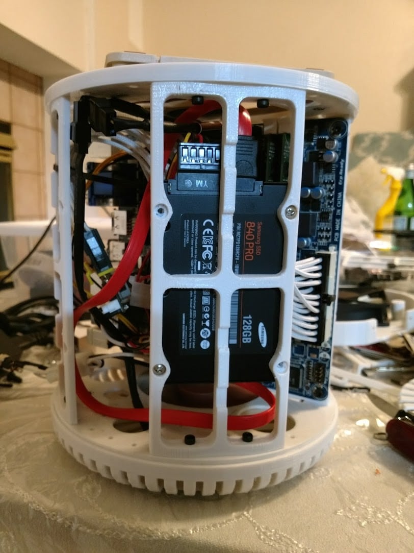 Miniatura 31 do modelo 3D Mini ITX Case
