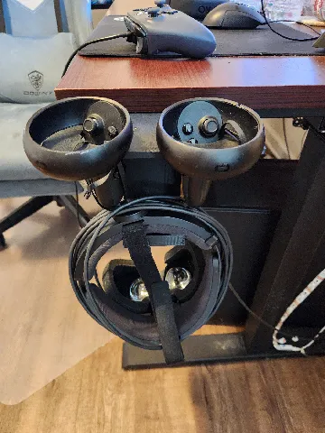 Oculus Quest and Rift S Hanger