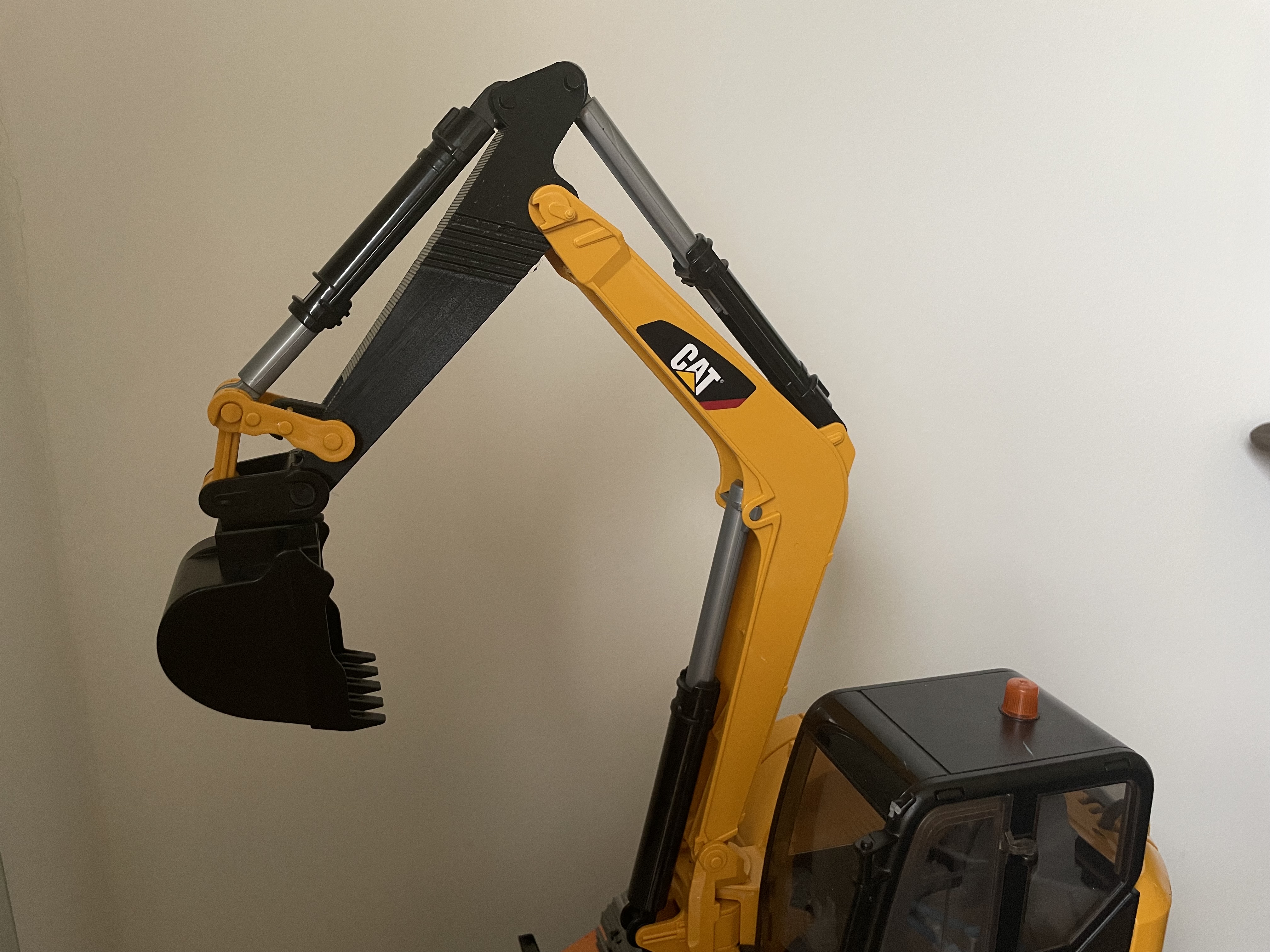Bruder CAT Excavator Arm