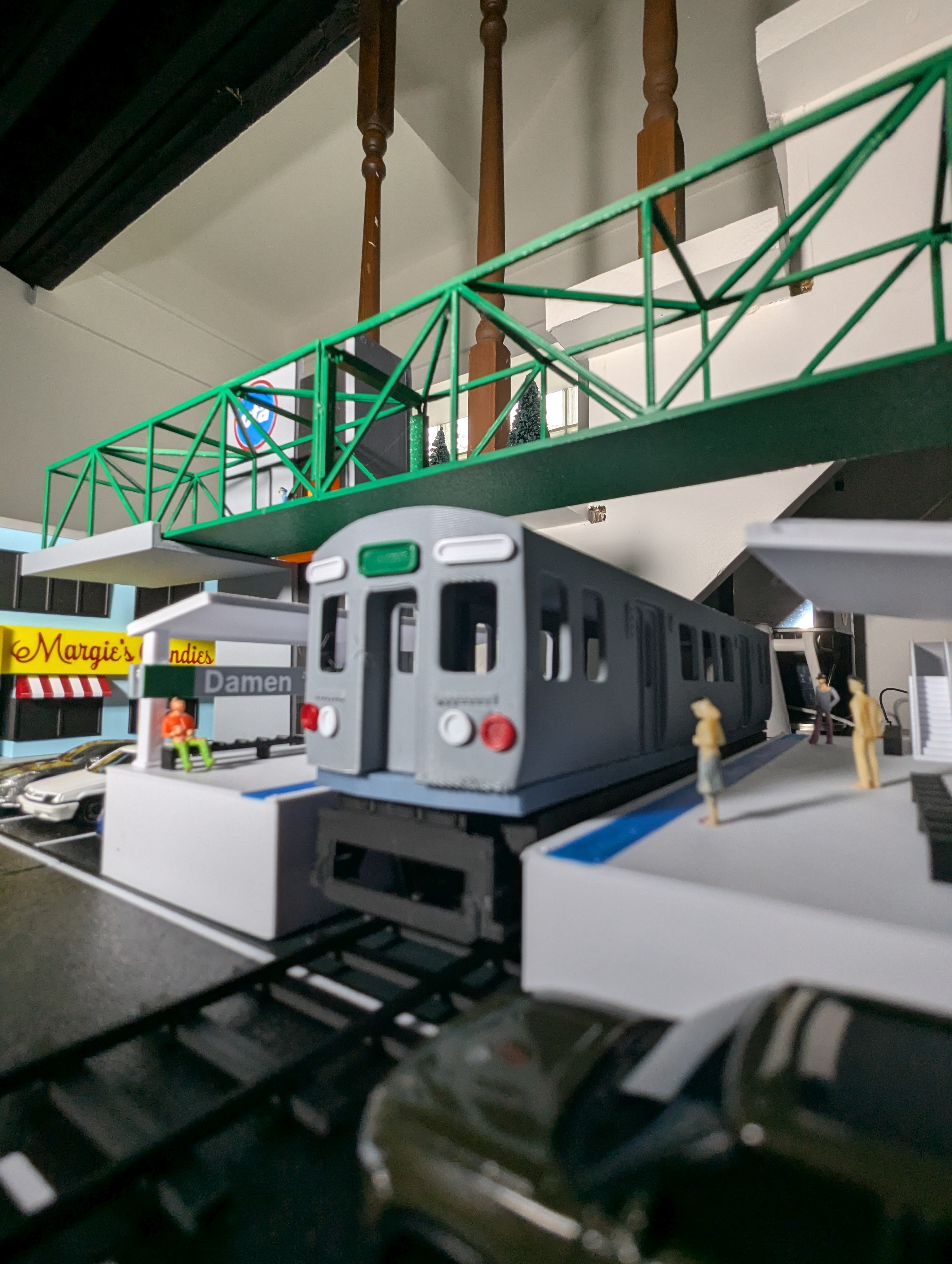 CTA Damen Green Line Station - 1:64 Scale Diorama — thumbnail 15