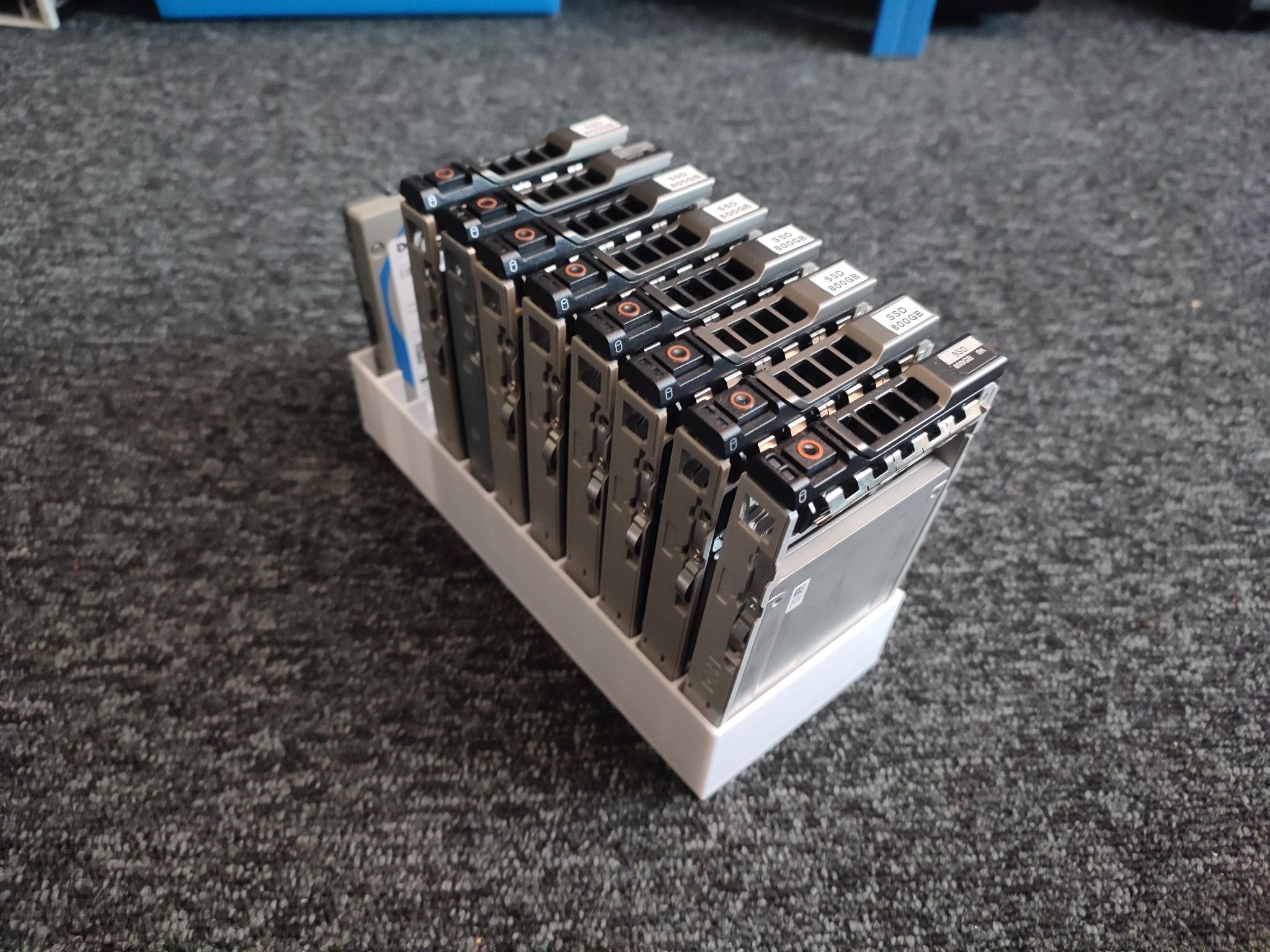 HDD/SSD Tray (for Dell caddies) by Enoh Download free STL model