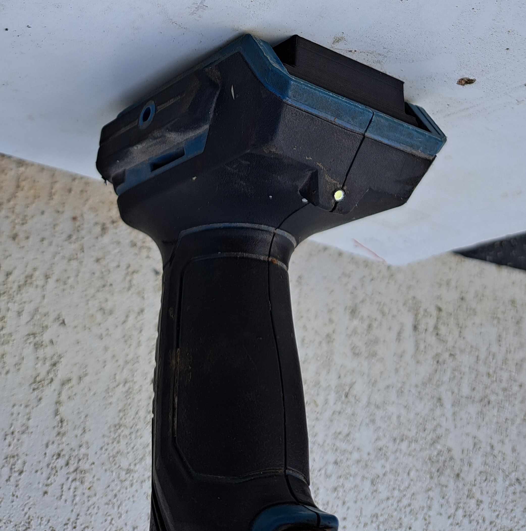 Mounts for Erbauer holder tools