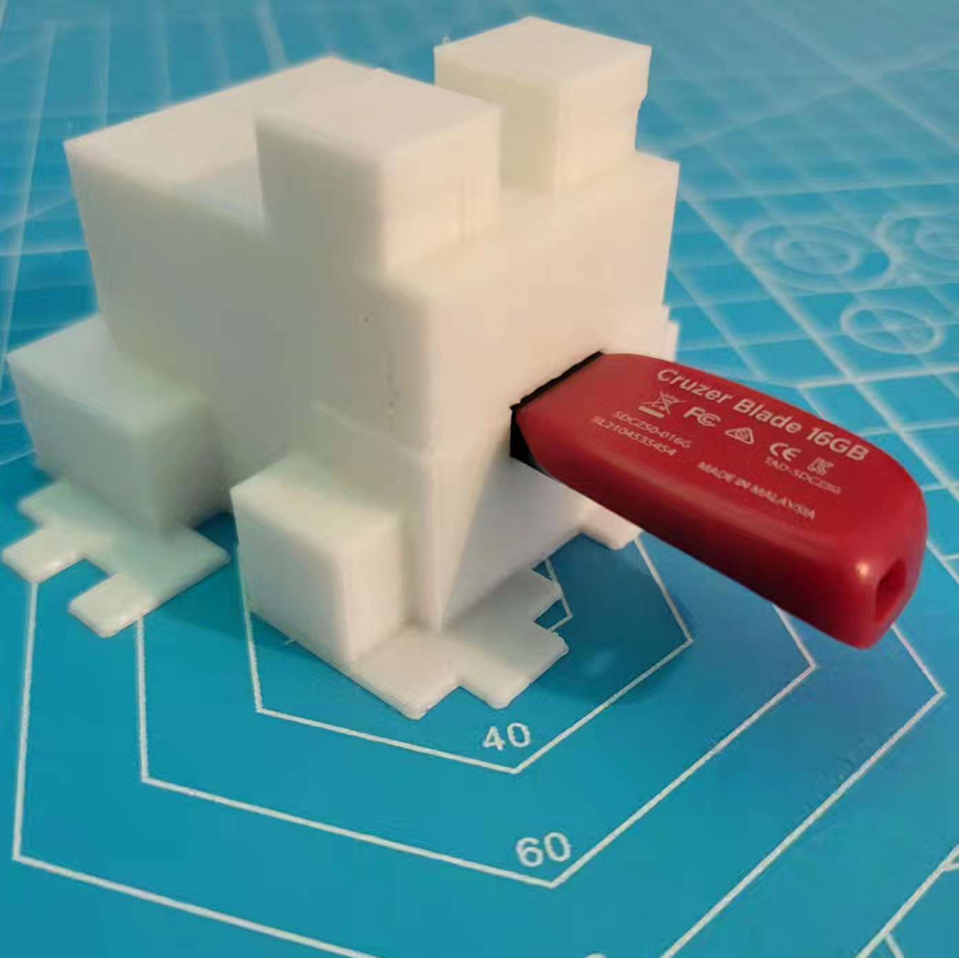 Miniatura 2 do modelo 3D Minecraft Frog USB