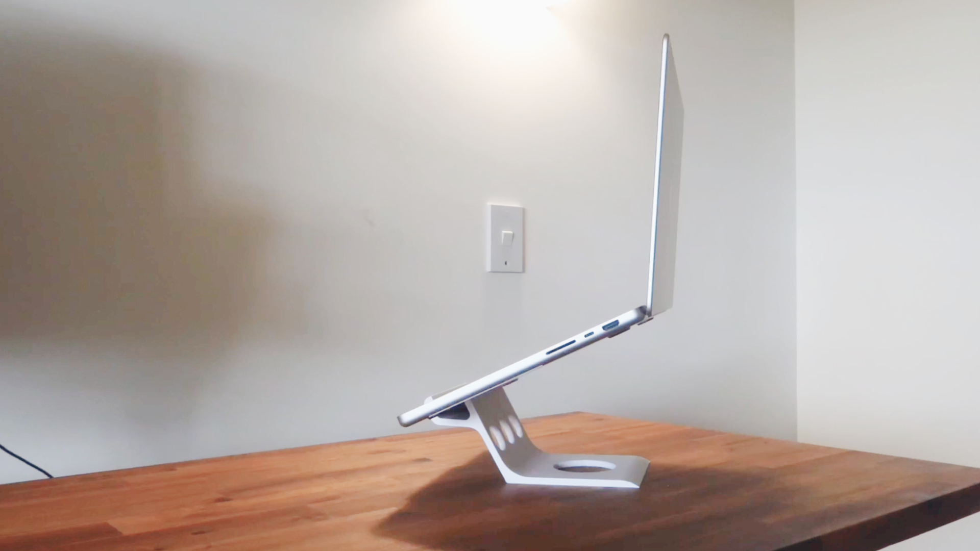 Simplistic Laptop Stand
