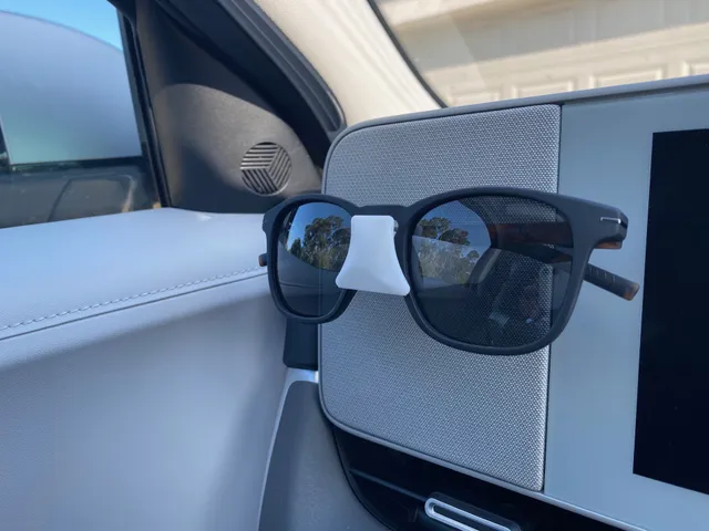 Ioniq 5 Magnetic Sunglasses holder