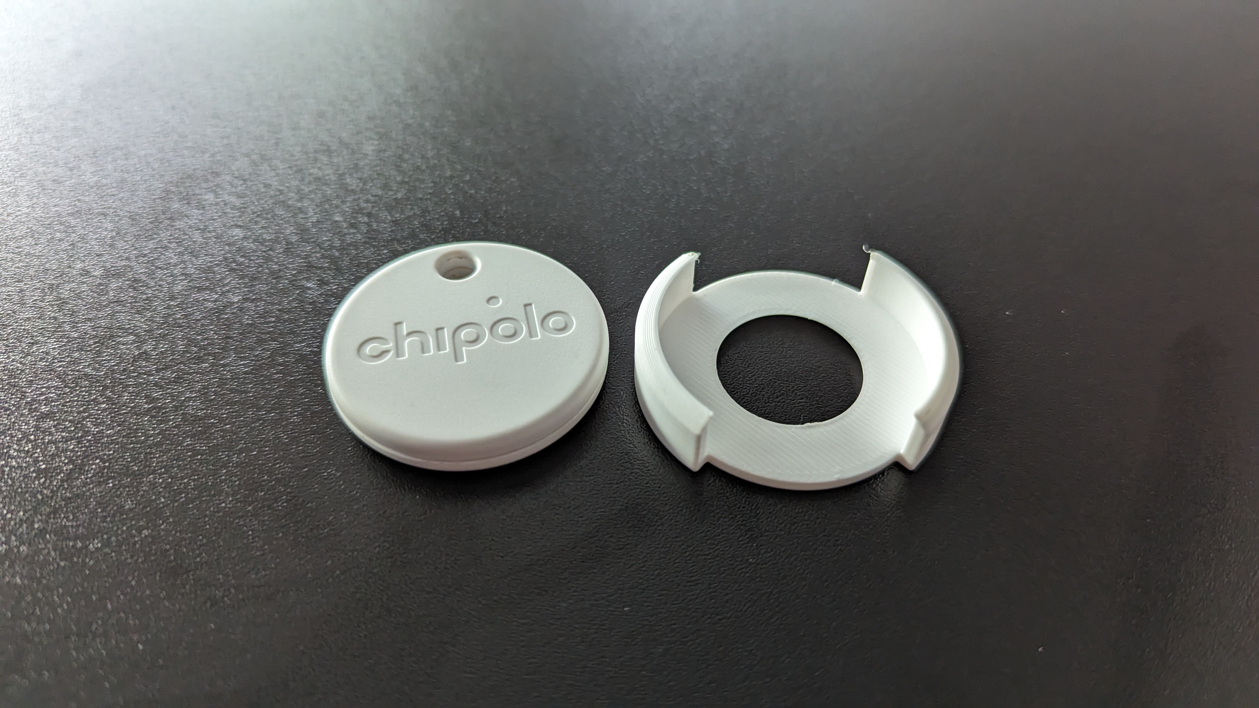Miniatura 3 do modelo 3D Chipolo Universal holder base