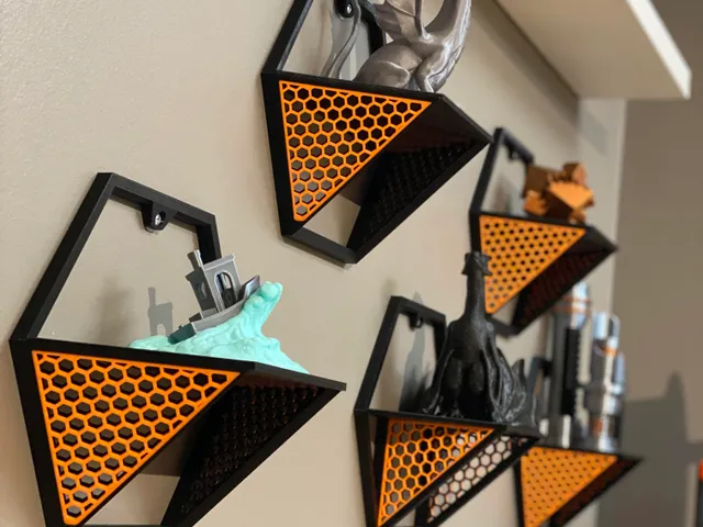 Honeycomb Display Shelf (No Supports Required)