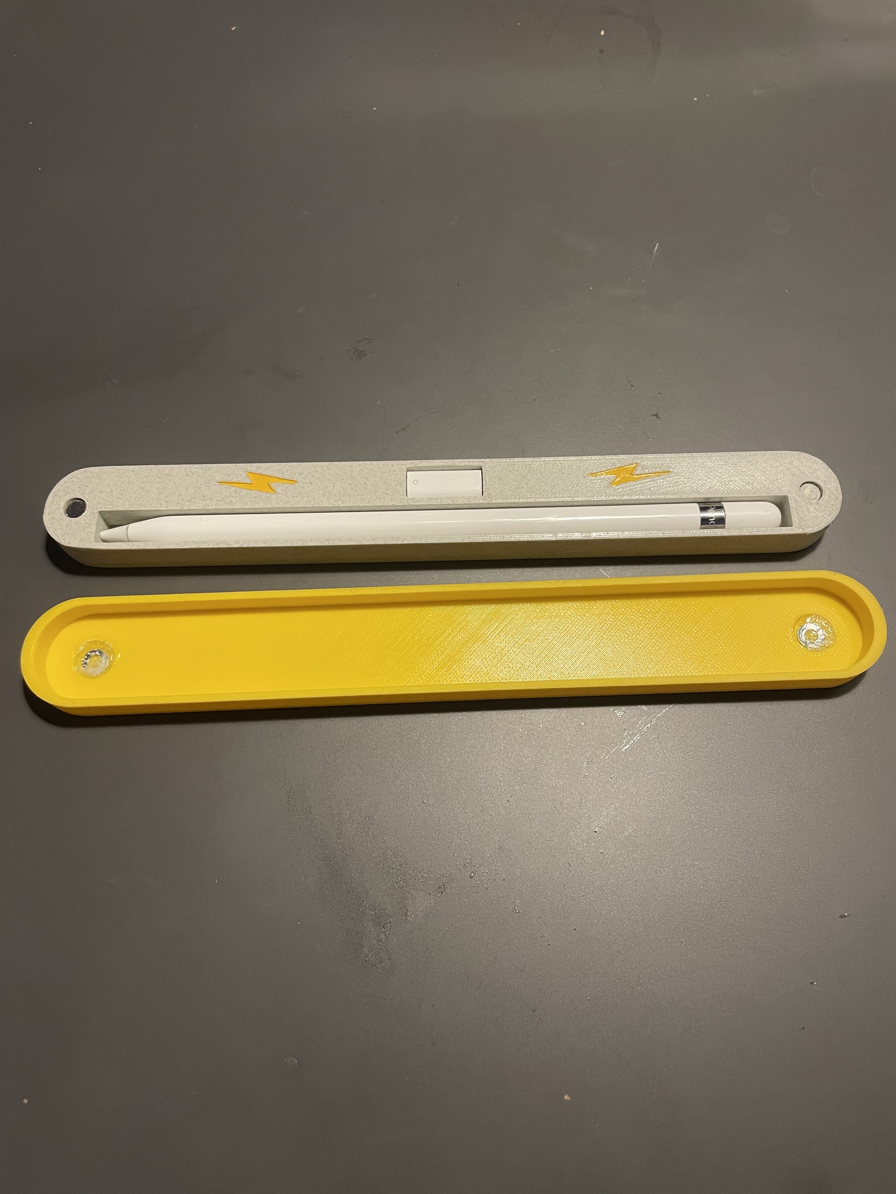 Apple Pencil Gen 1 Case (with and without magnets)