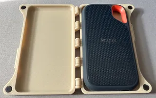 Sandisk Extreme SSD Case