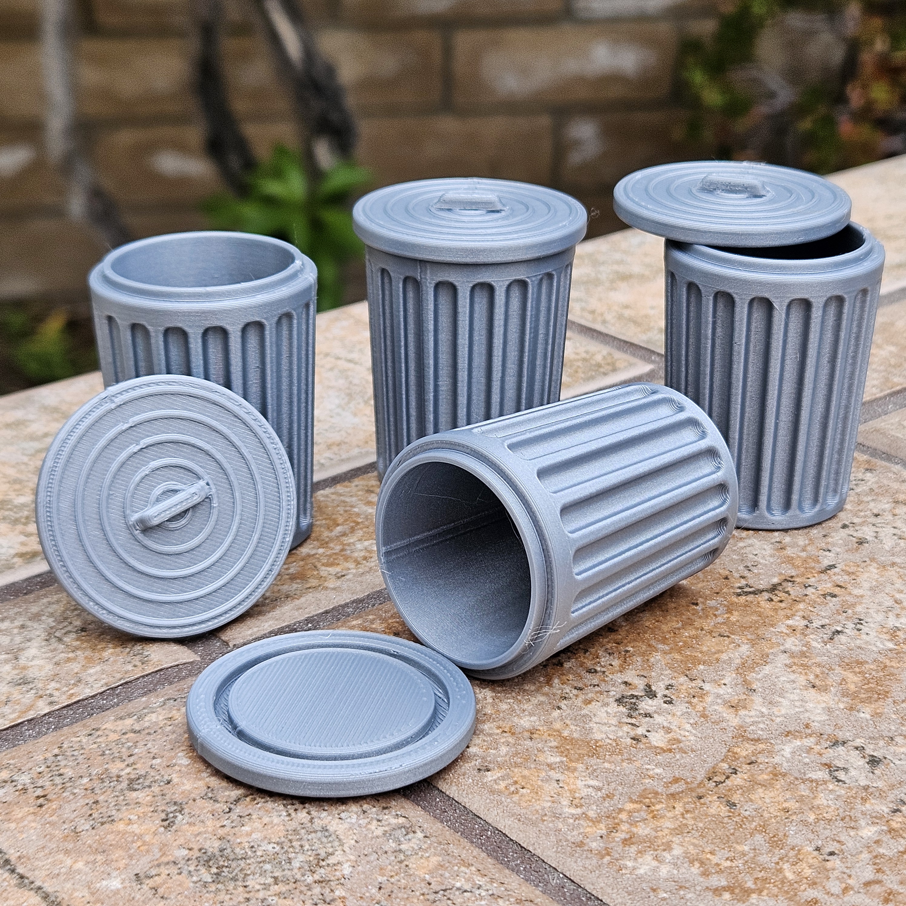 Miniatura 2 do modelo 3D Trash Can