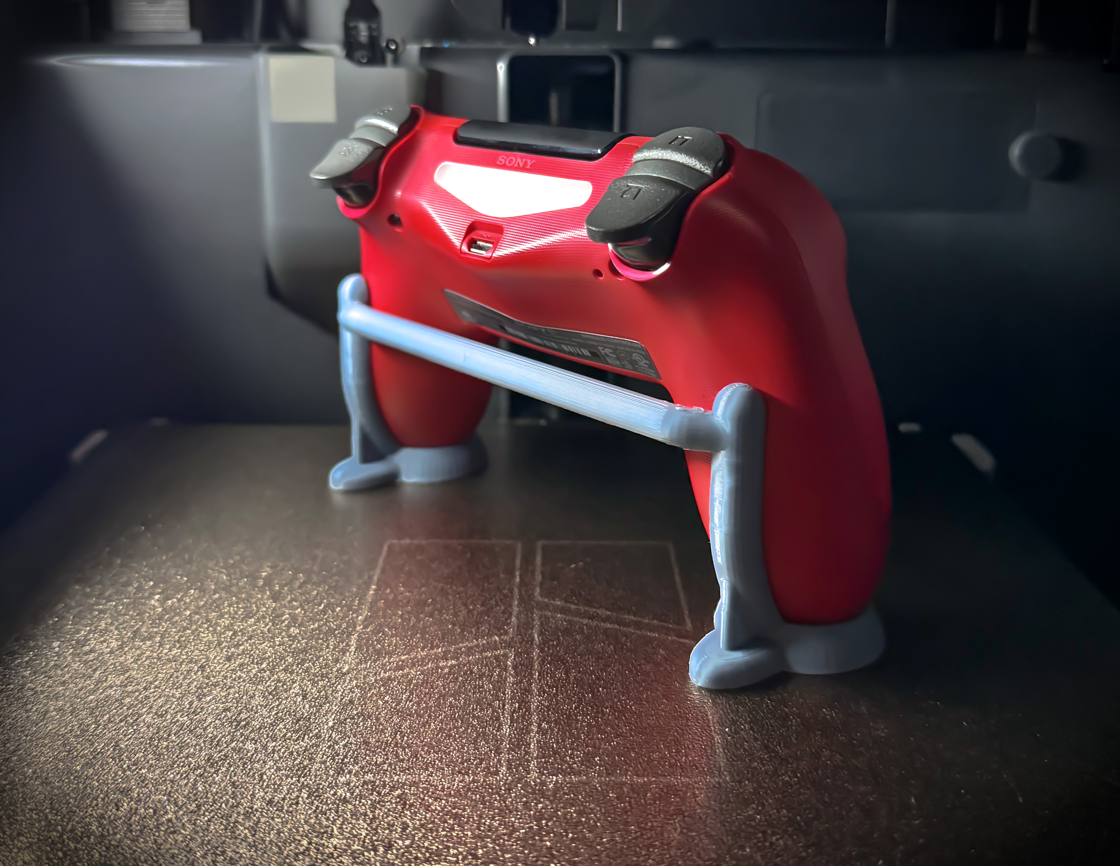 Miniatura 2 do modelo 3D PS4 Controller Stand