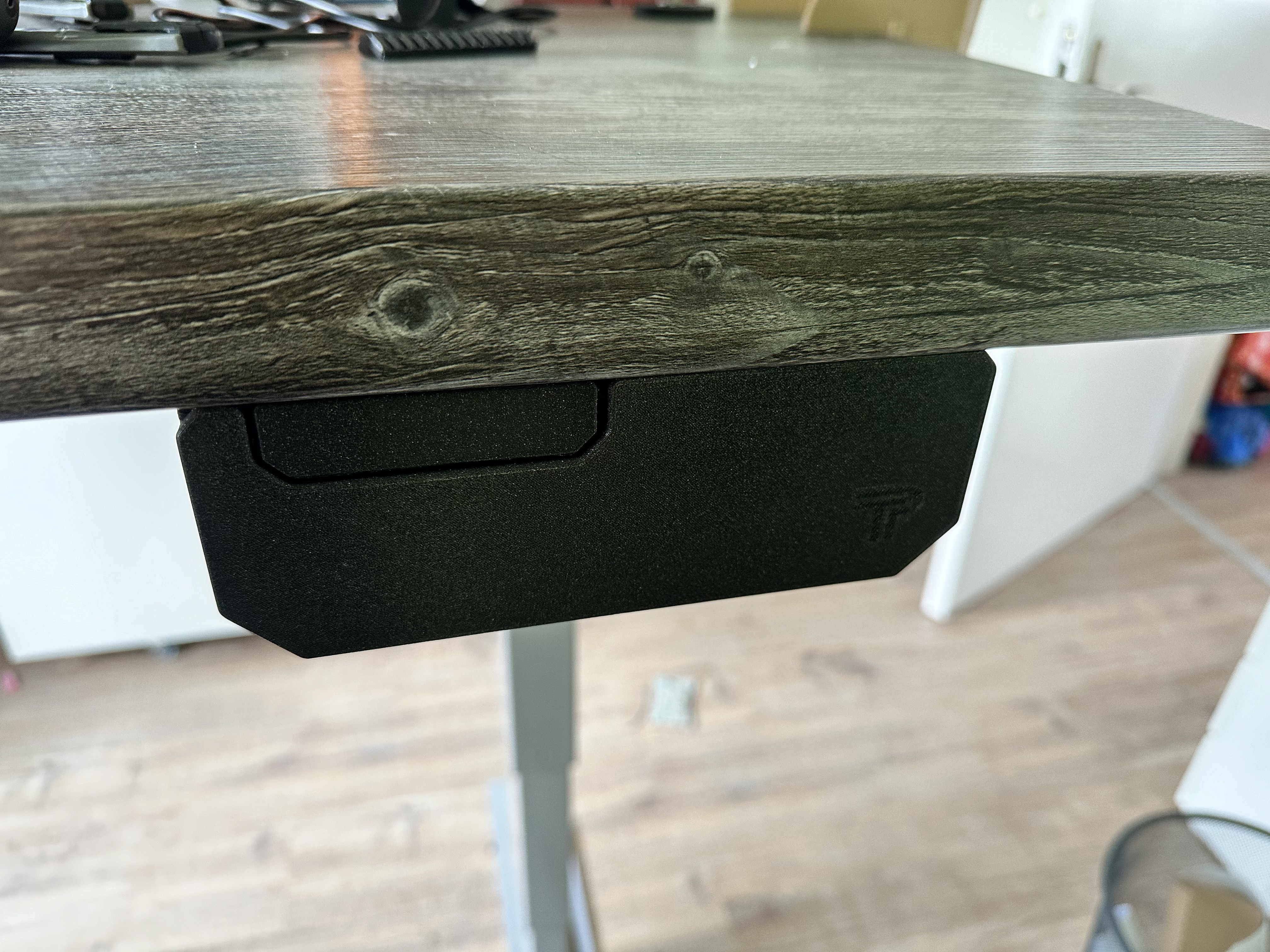 Miniatura 2 do modelo 3D Underdesk under table drawer empty remix