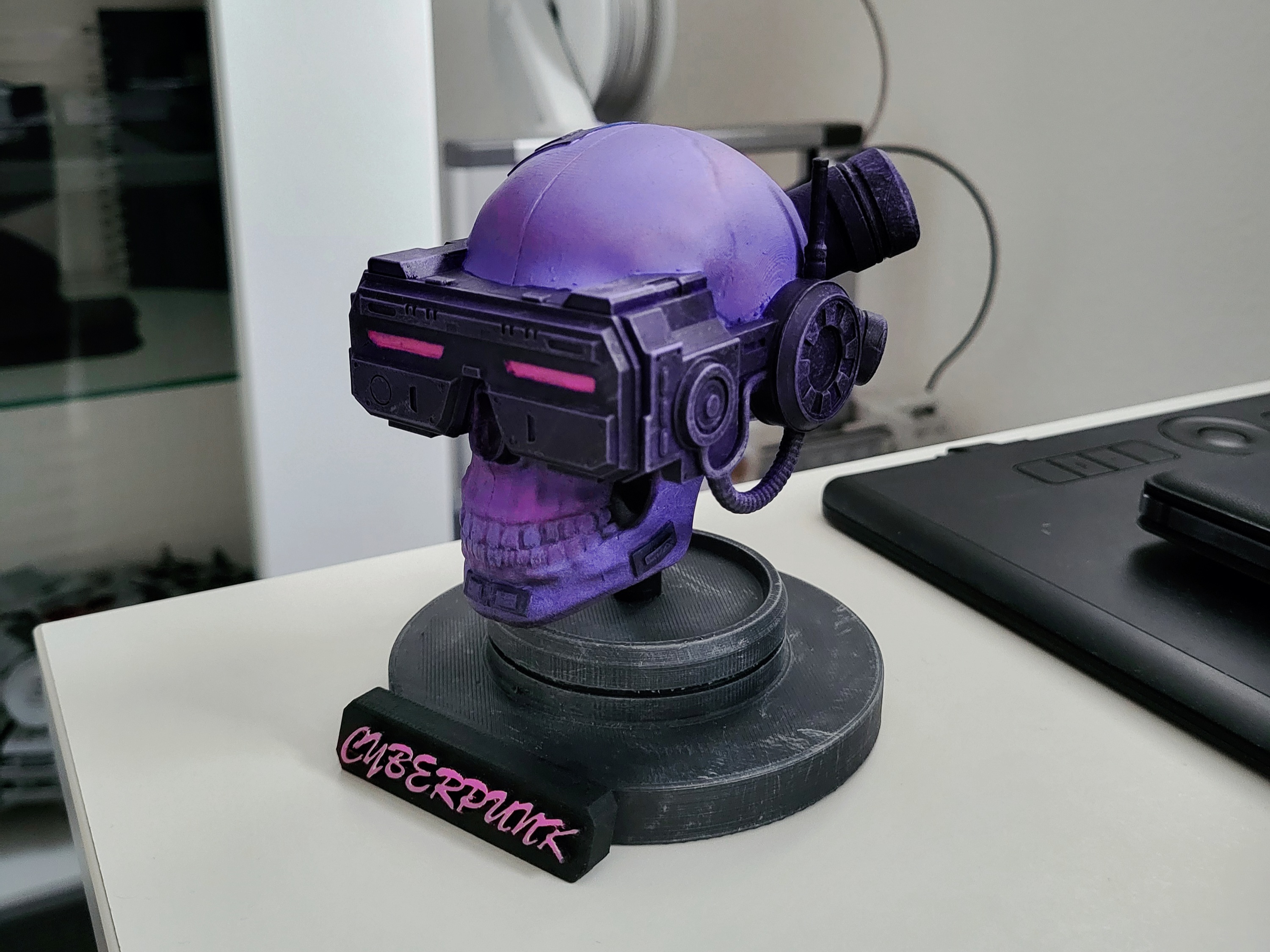Cyberpunk Style Skull (display)