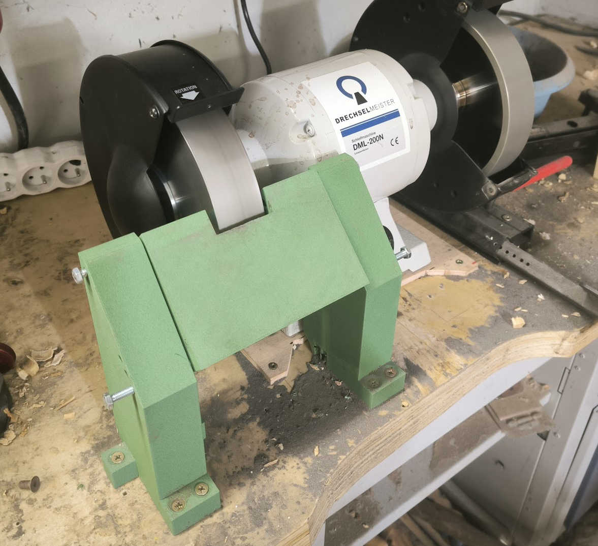 Sharpening platform for woodturners