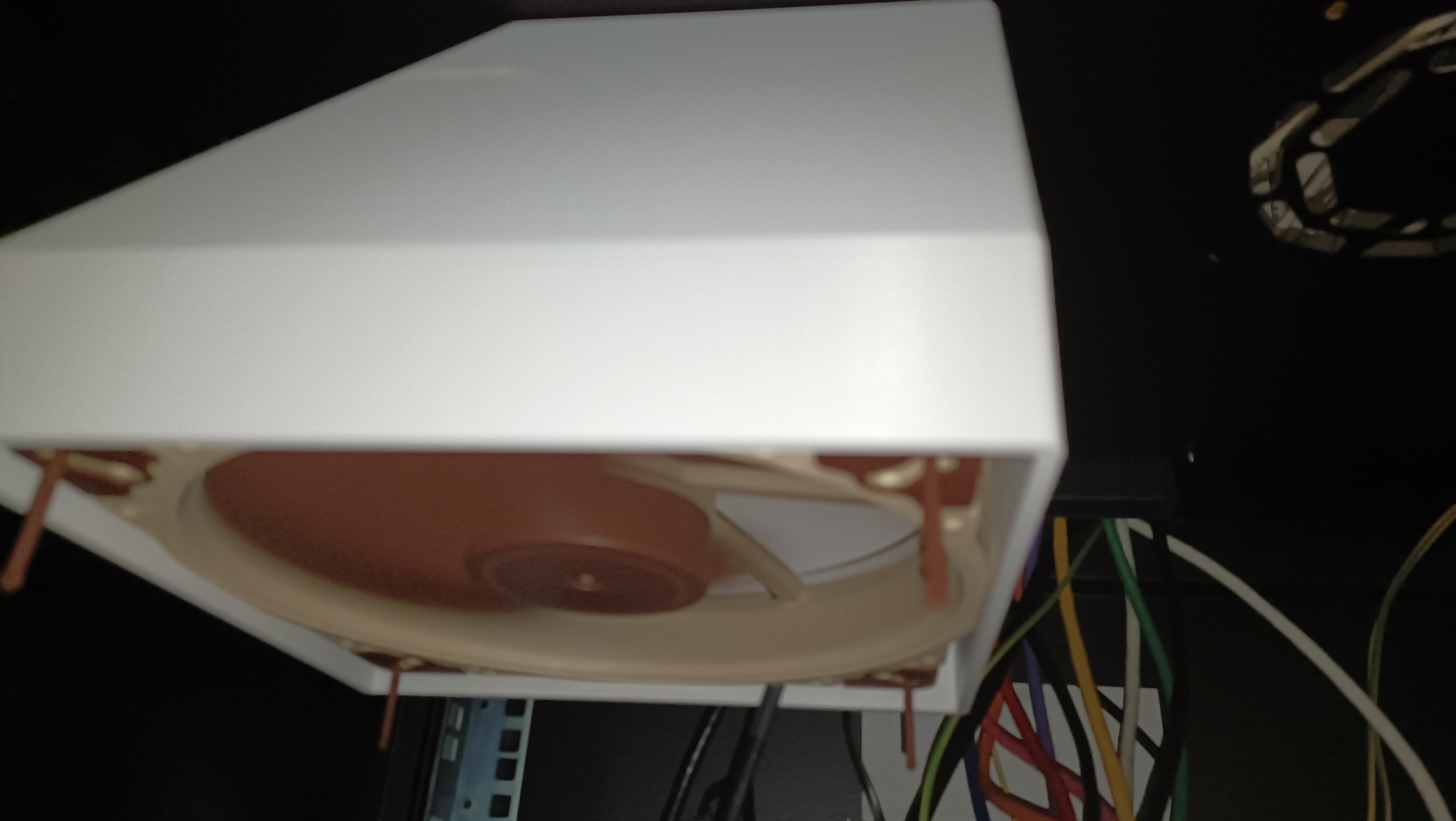 200mm to 120mm (NF-A20 for Digitus Unique) fan duct