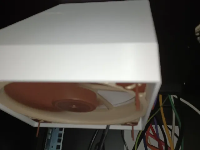 200mm to 120mm (NF-A20 for Digitus Unique) fan duct