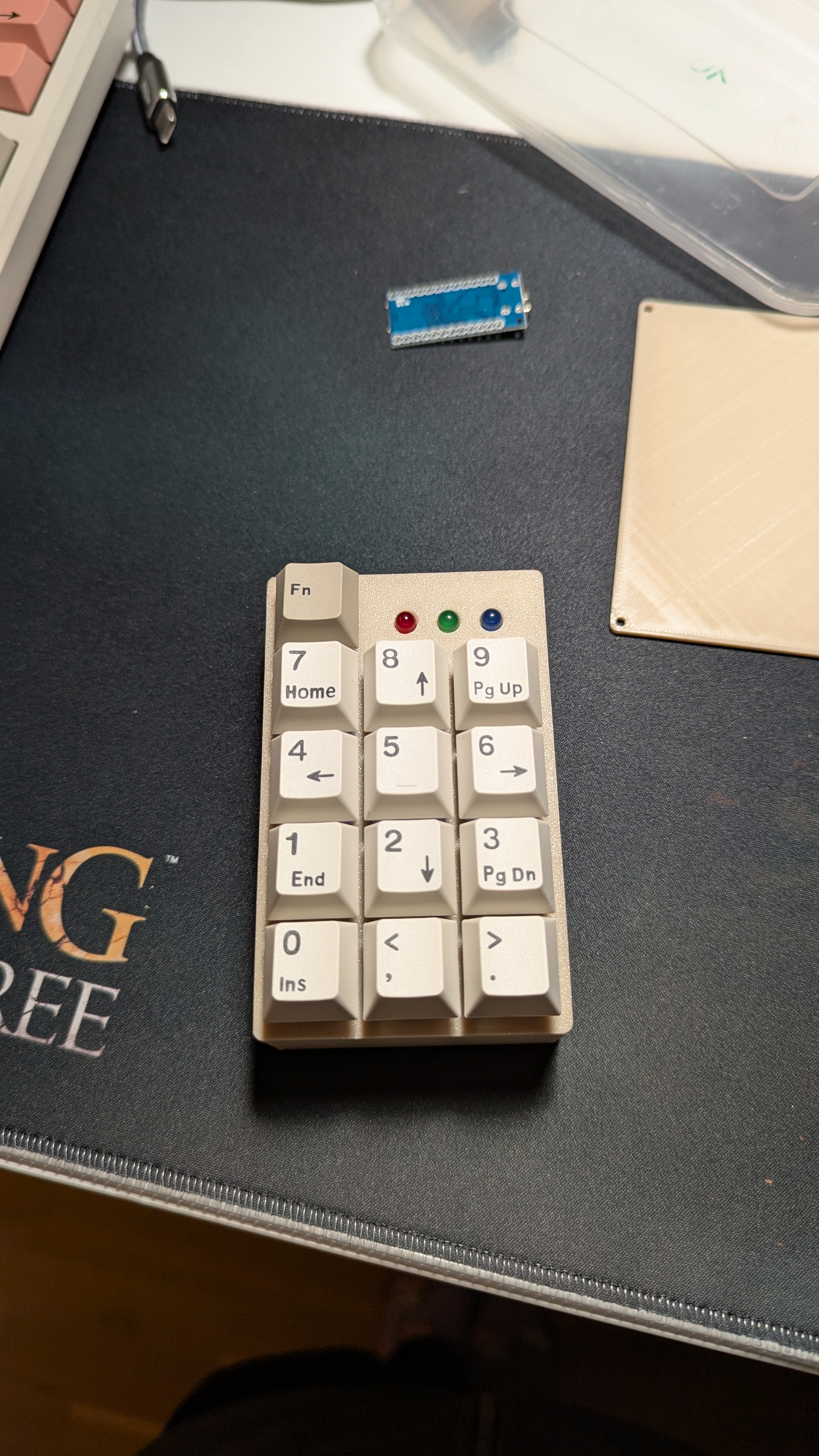 4x3 + FN and 3 LEDs Macropad