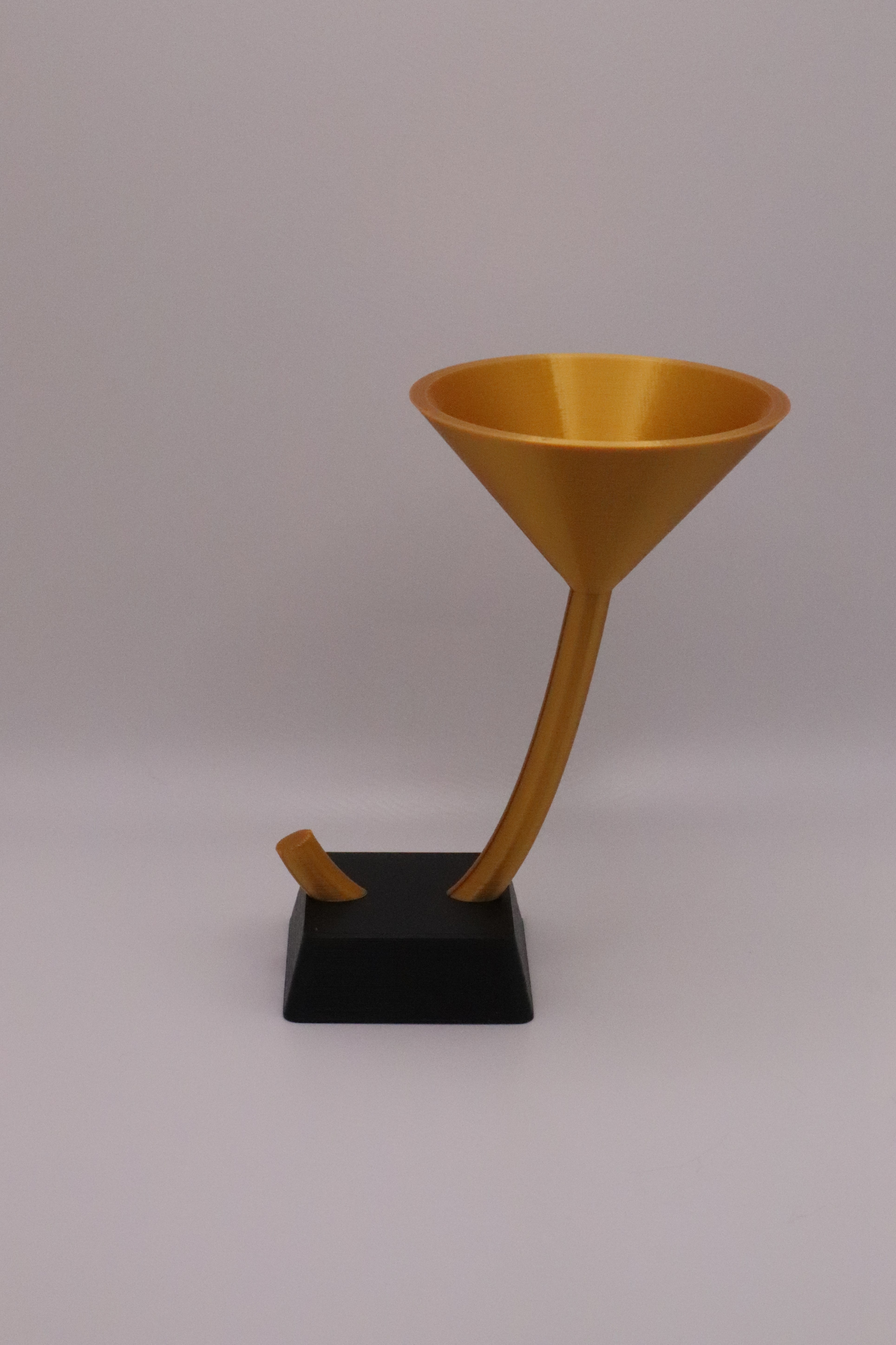 Miniatura 2 do modelo 3D Beer Bong Trophy