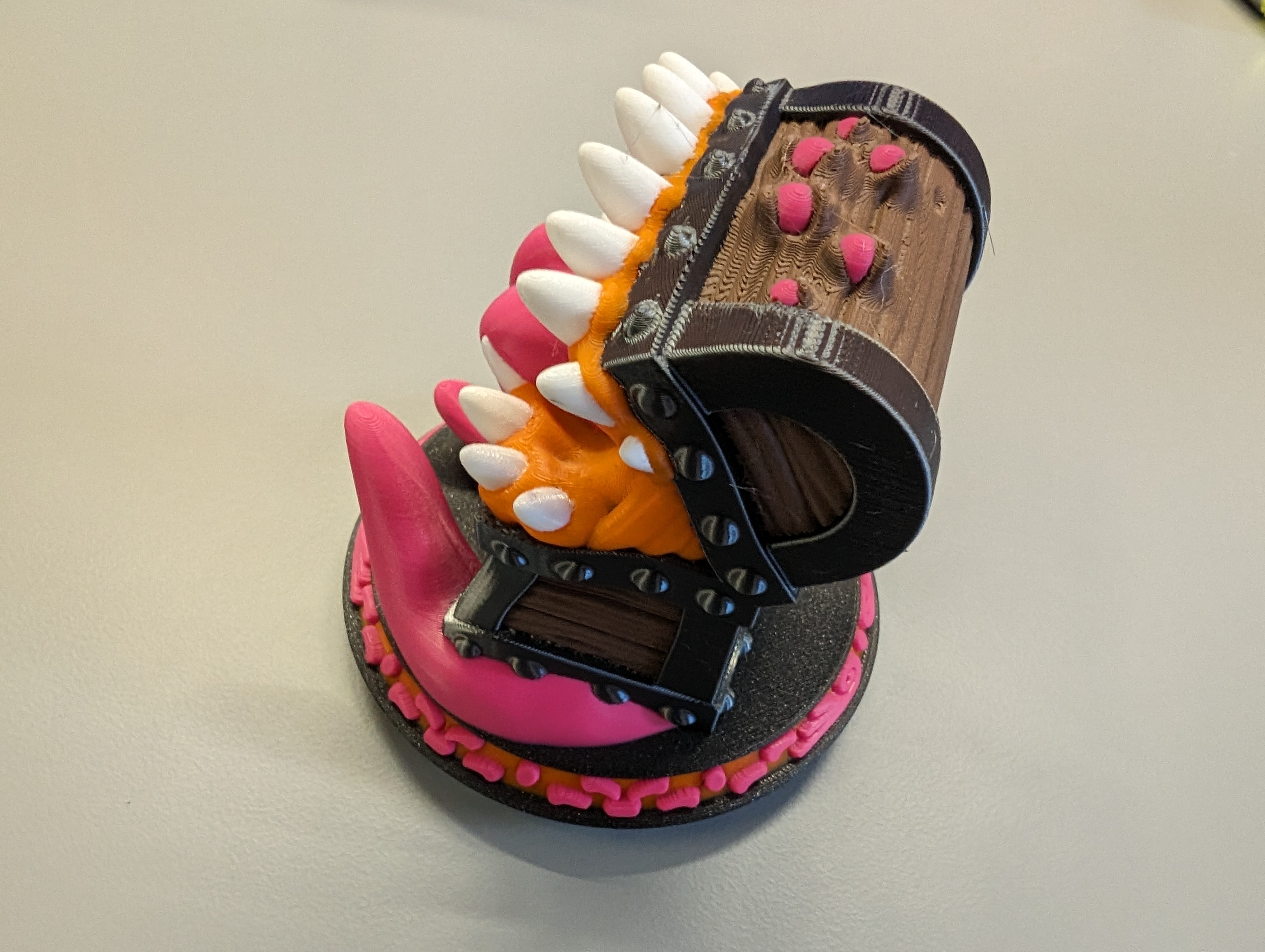 Multicolor Mimic Chest — thumbnail 6
