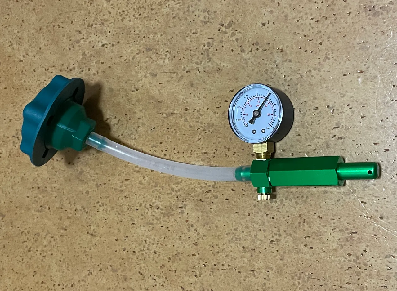 VOLVO Expansion Tank Cap Test Adapter by Maestro | Download free STL ...