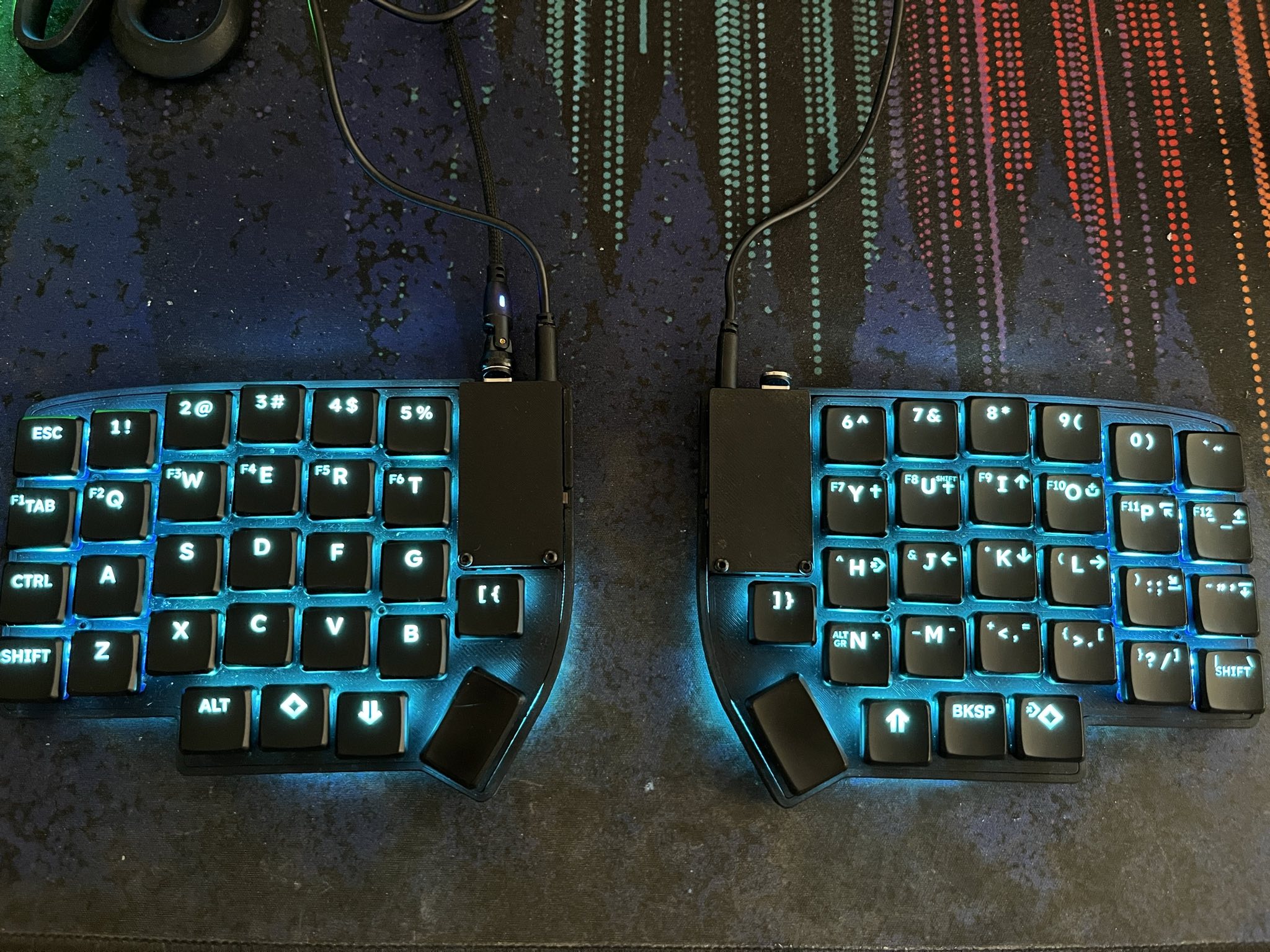 Aurora Lily58 Choc low profile case Version 2