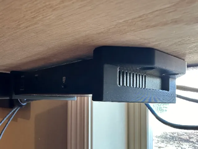 TP-Link 8-port switch mount