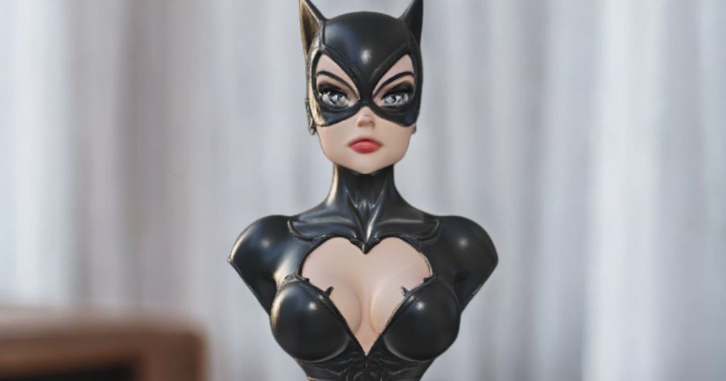 ★ CATWOMAN MINI BUST ★ She's Fantastic: DC Collectibles Dark Knight Rises CATWOMAN
