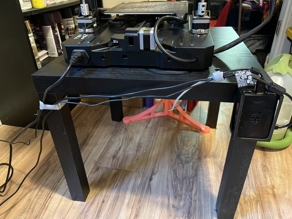 Miniatura 5 do modelo 3D Raspberry Pi Wall / Table Mount Bracket (OctoPrint Setup)