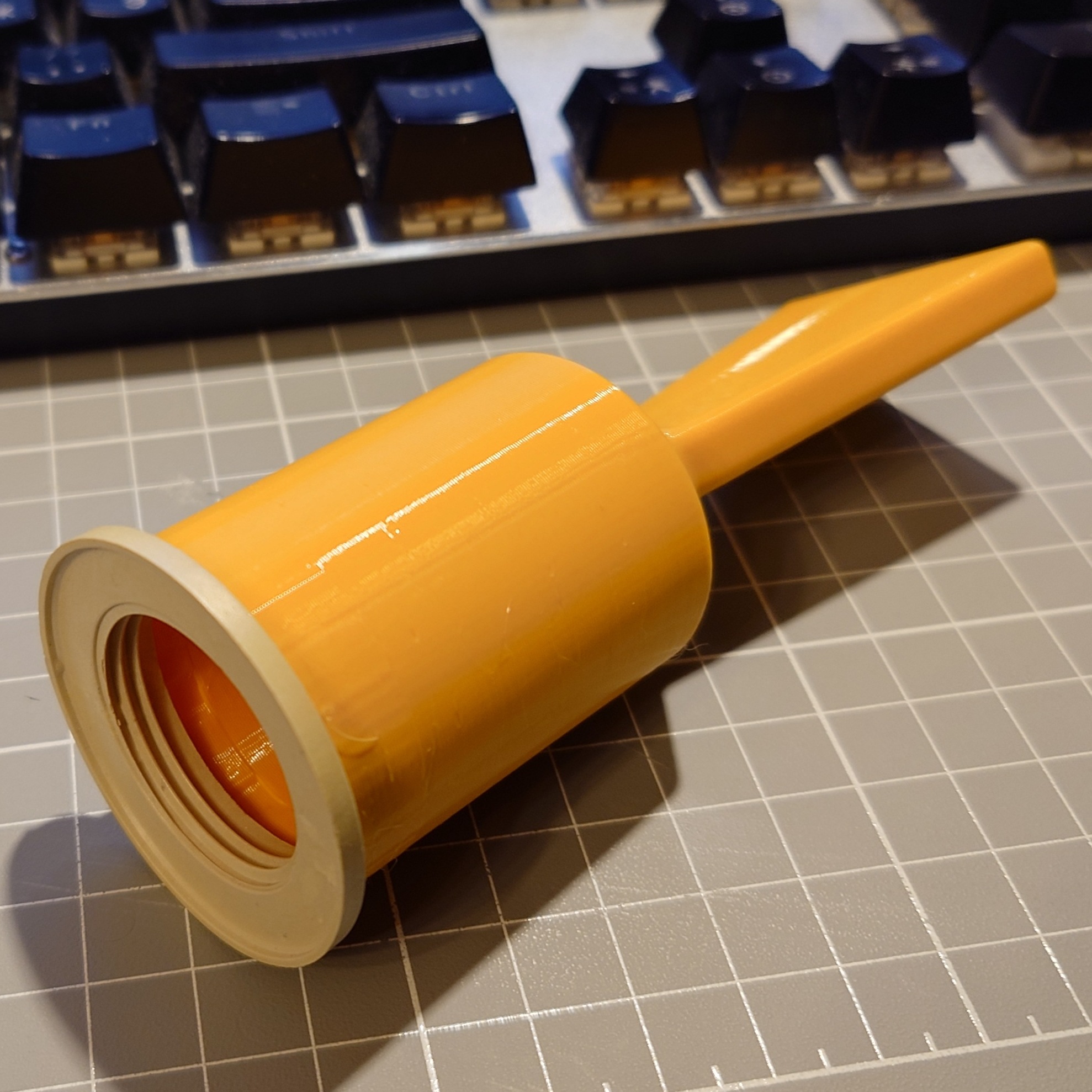 Miniatura 2 do modelo 3D E14 Socket Lamp Shade Wrench