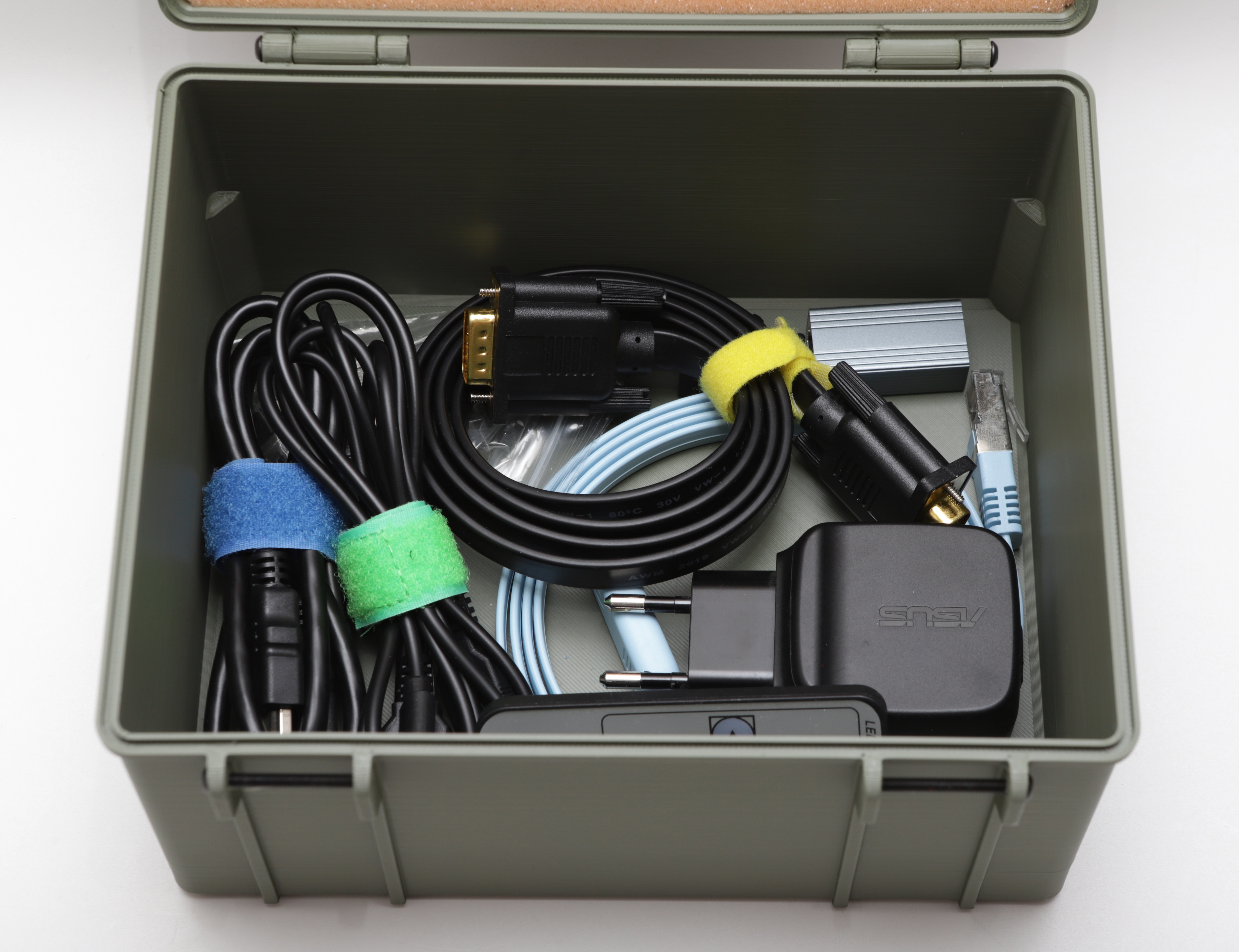 Miniatura 5 do modelo 3D Compact "KVM Field Kit" Storage Box