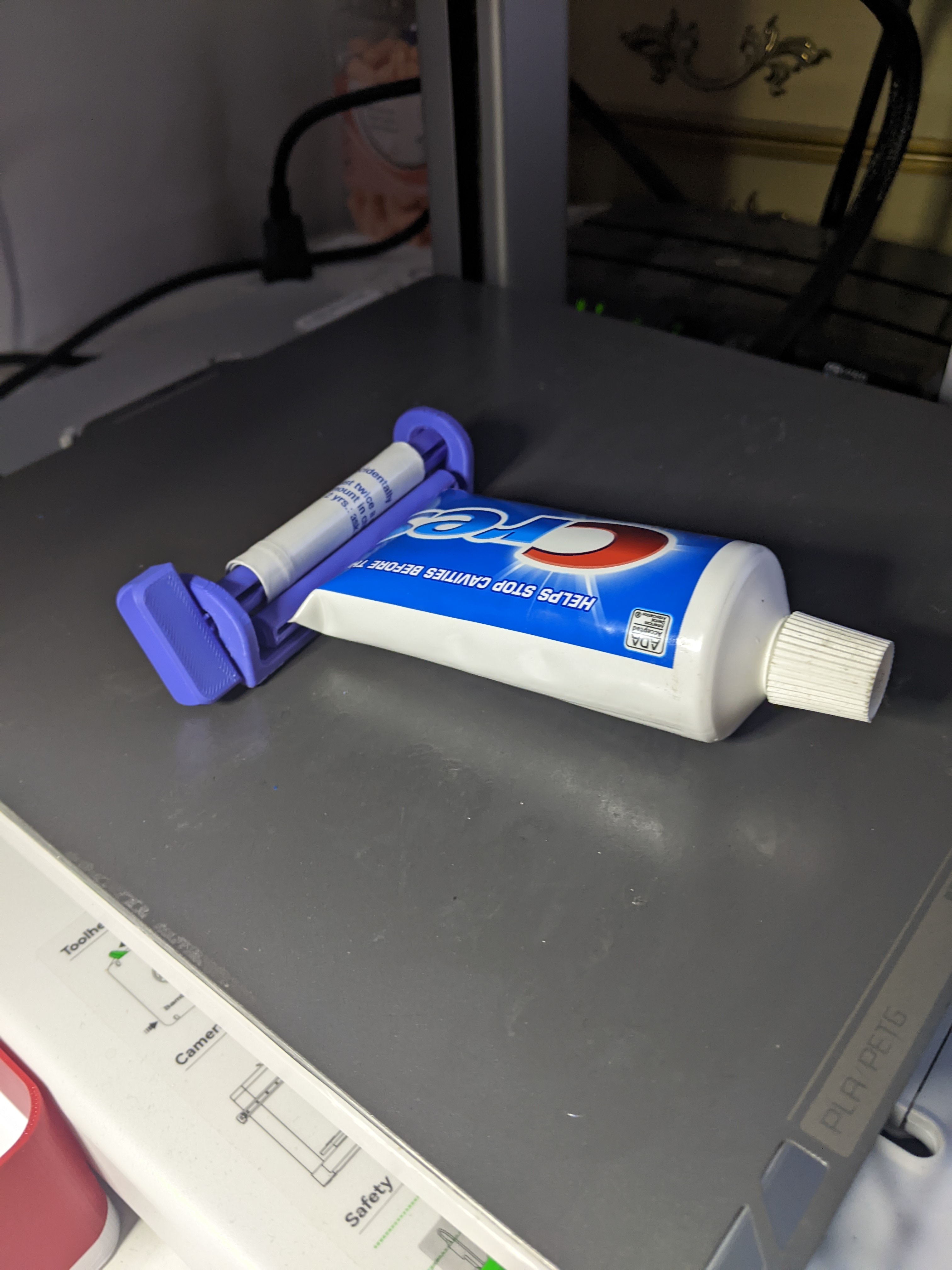 toothpaste squeezer minimal v2