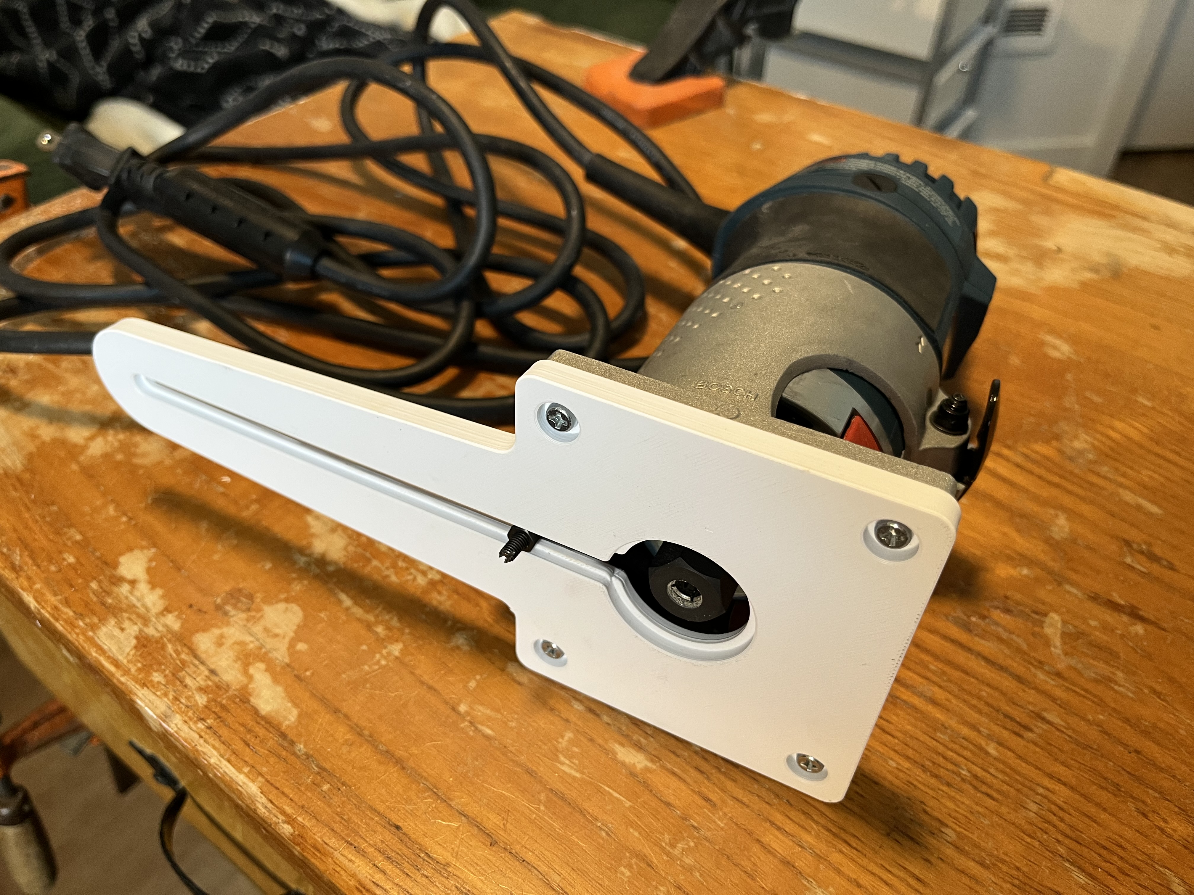 Circle Cutting Baseplate/Jig for Bosch Colt 1HP Palm Router PR20EVS