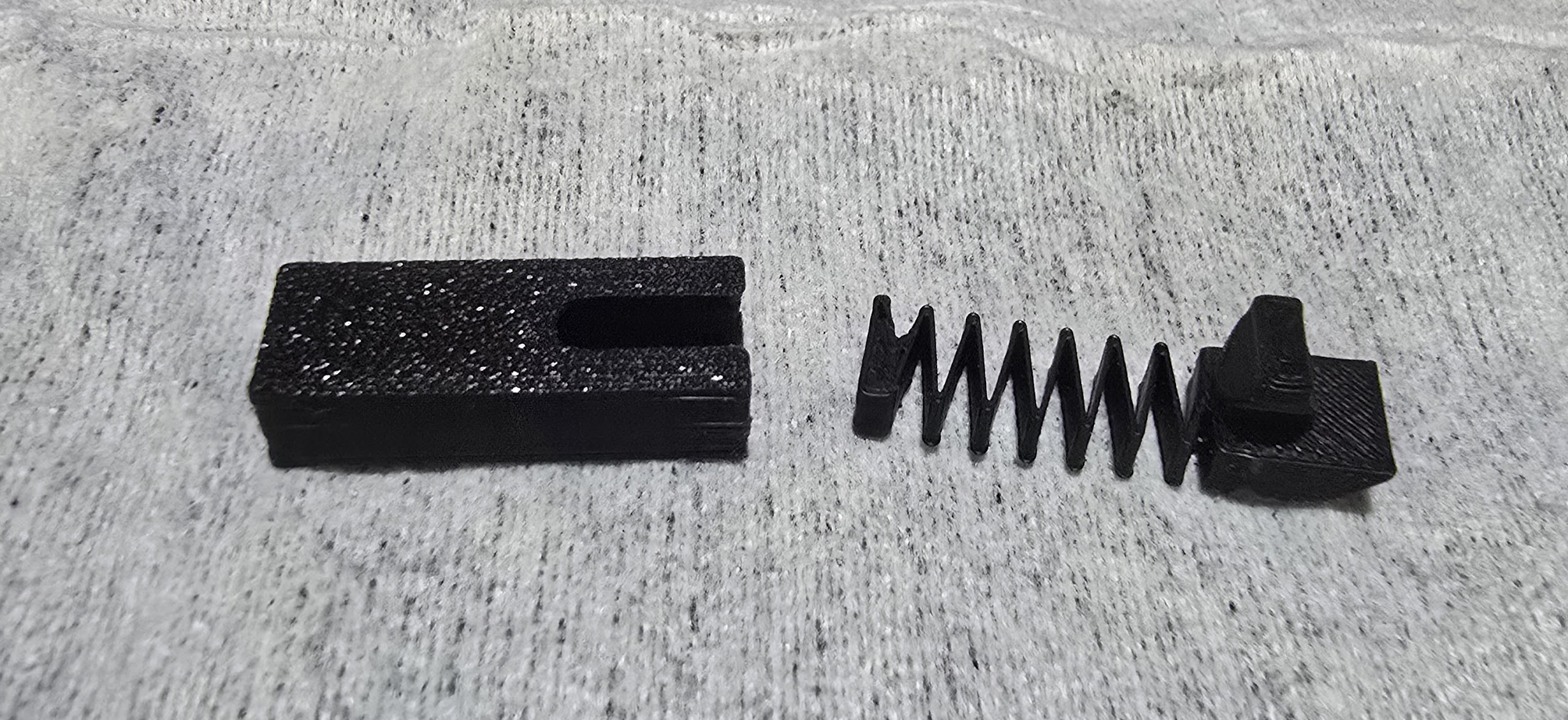Mini Spring Latch 10x6mm