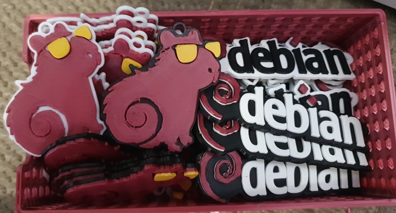 Capybara DebConf26 Argentina logo keychain