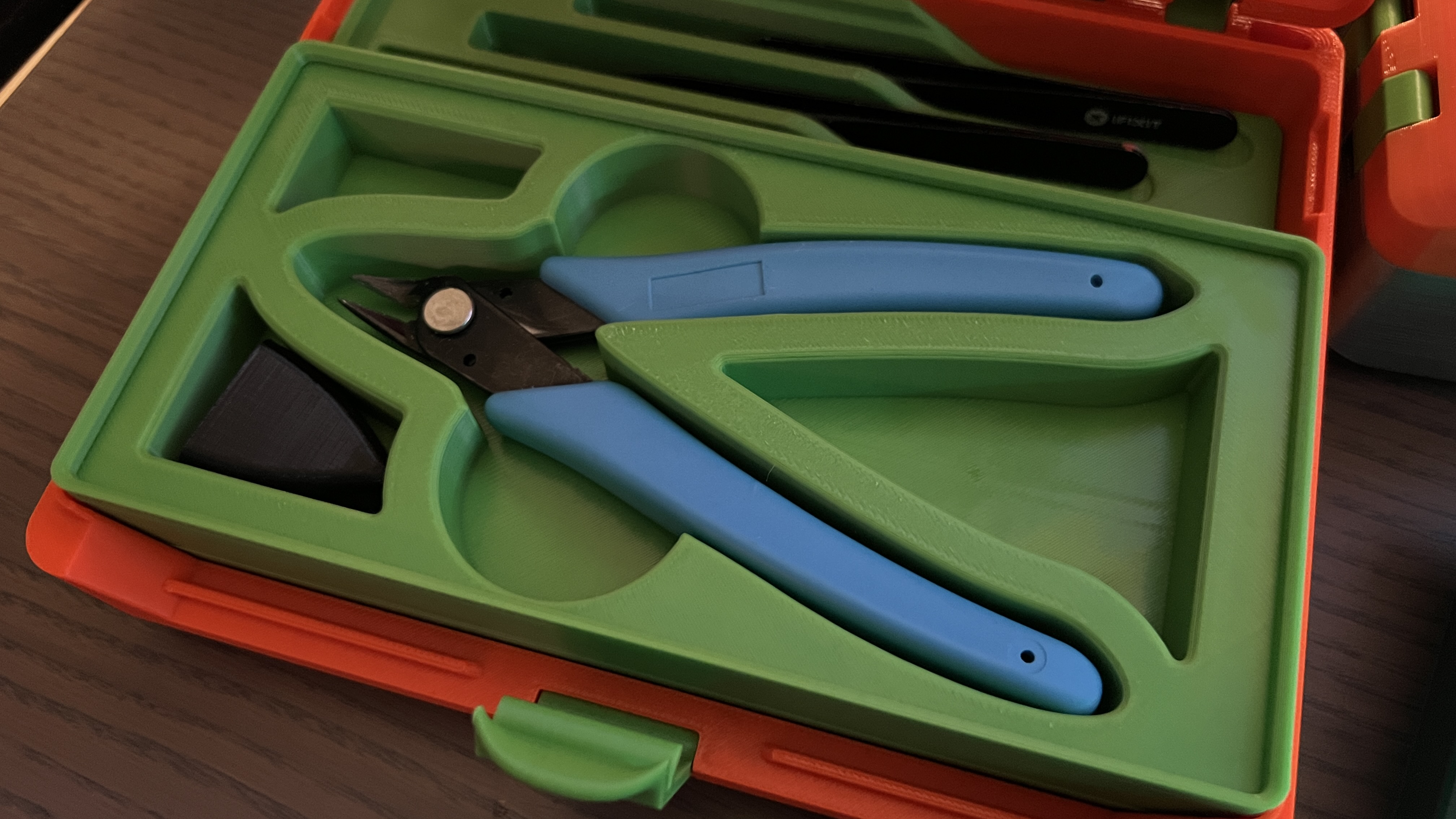 Flush Cutter Stackable Gridfinity
