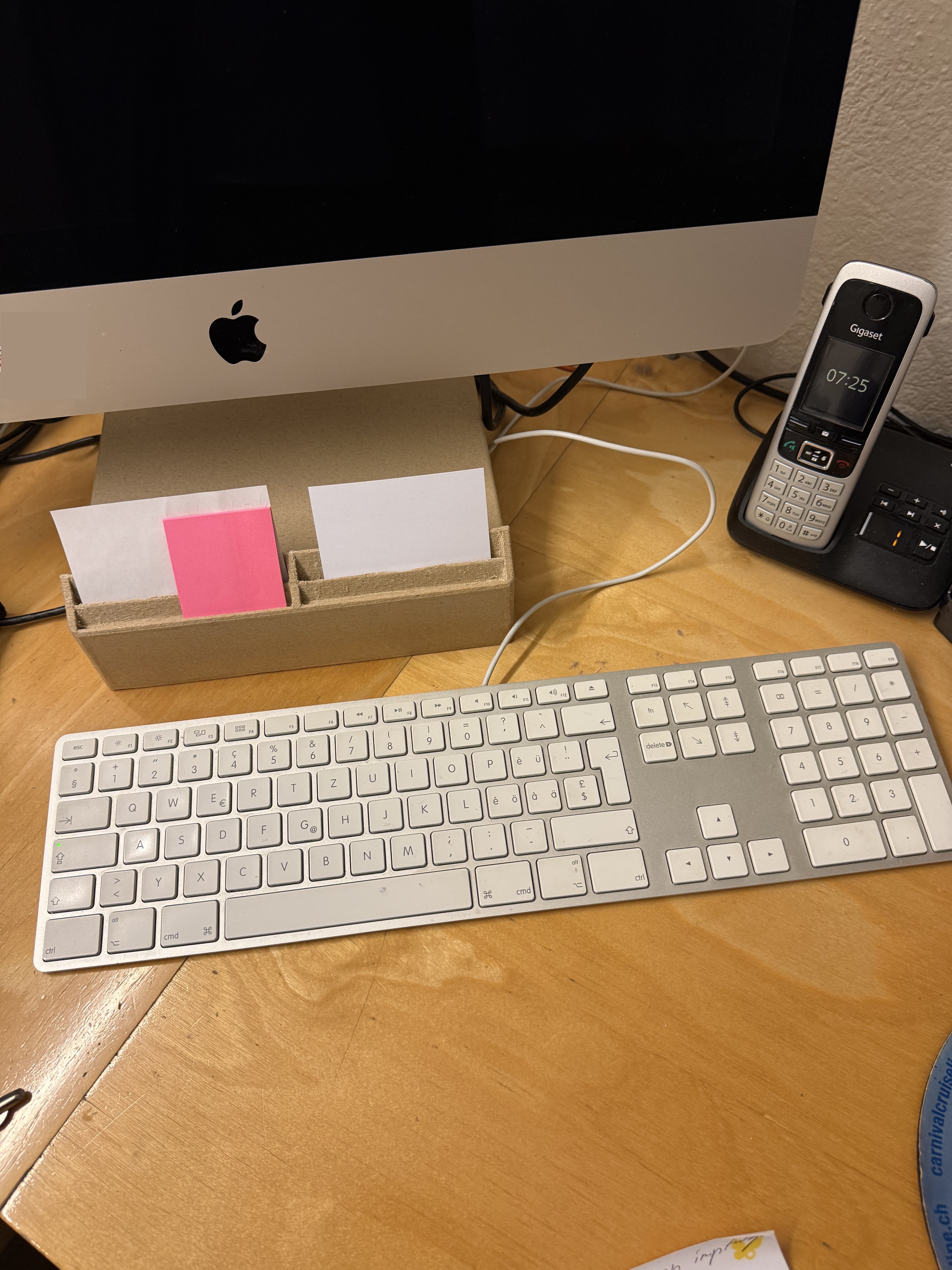 Monitorerhöhung für Mac
