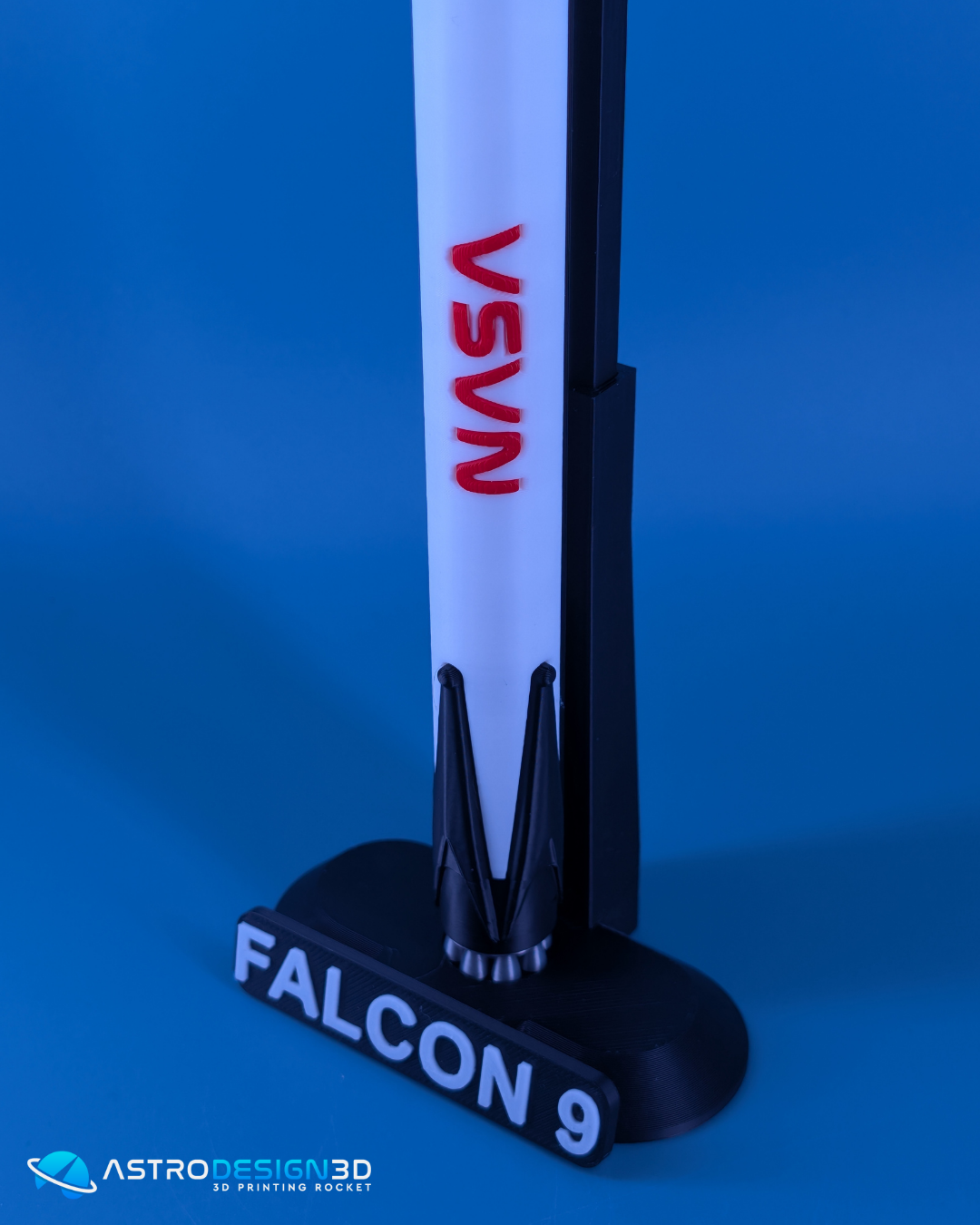 Miniatura 4 do modelo 3D FALCON 9 CREW DRAGON