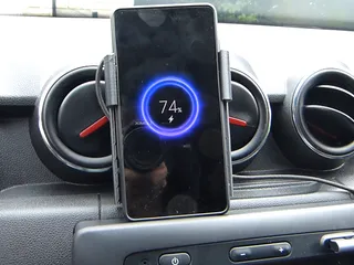 Wireless phone charger for Dacia Duster