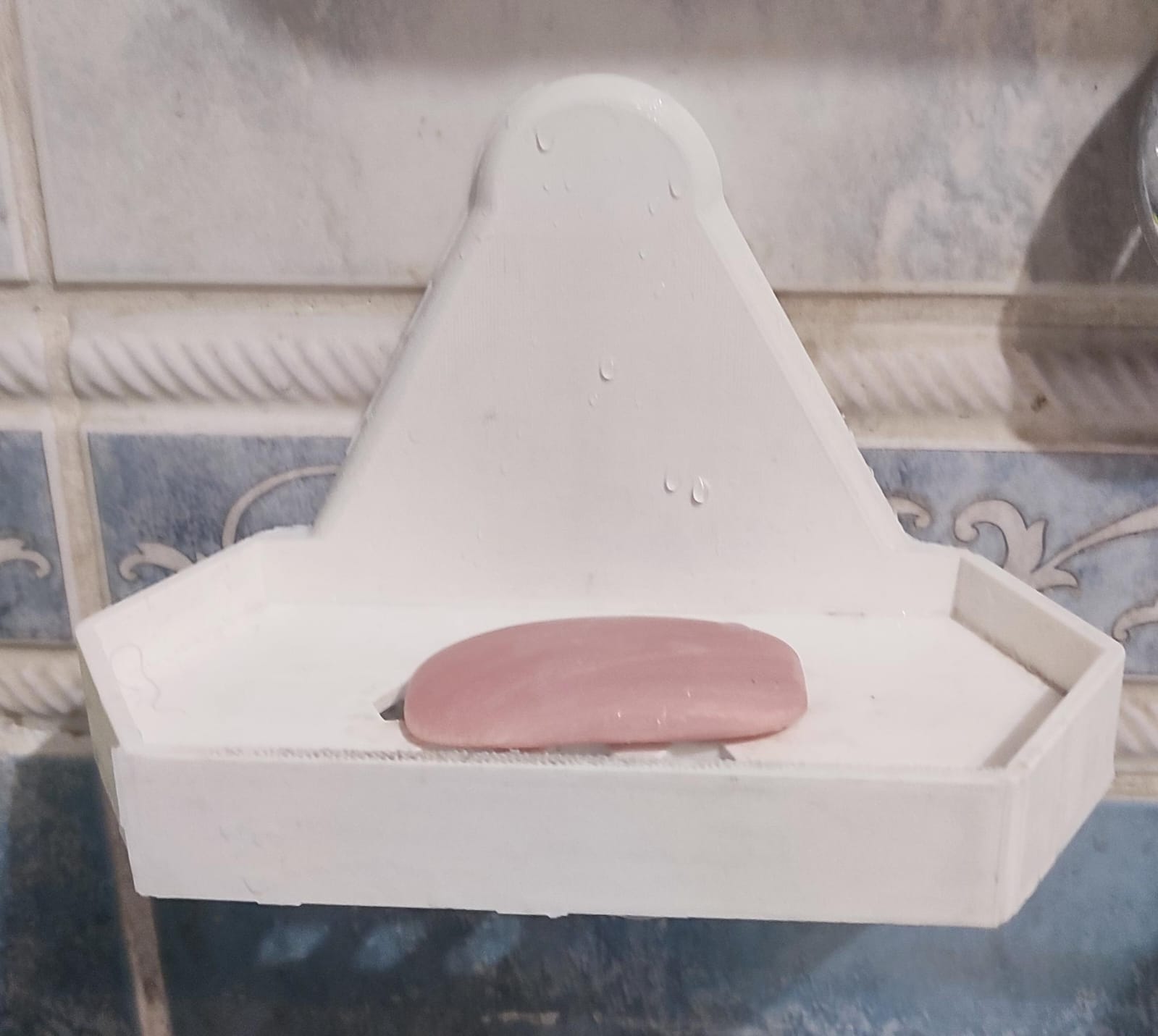 Bathroom Fittings - Soap Holders, Showergel Holders, Hangers