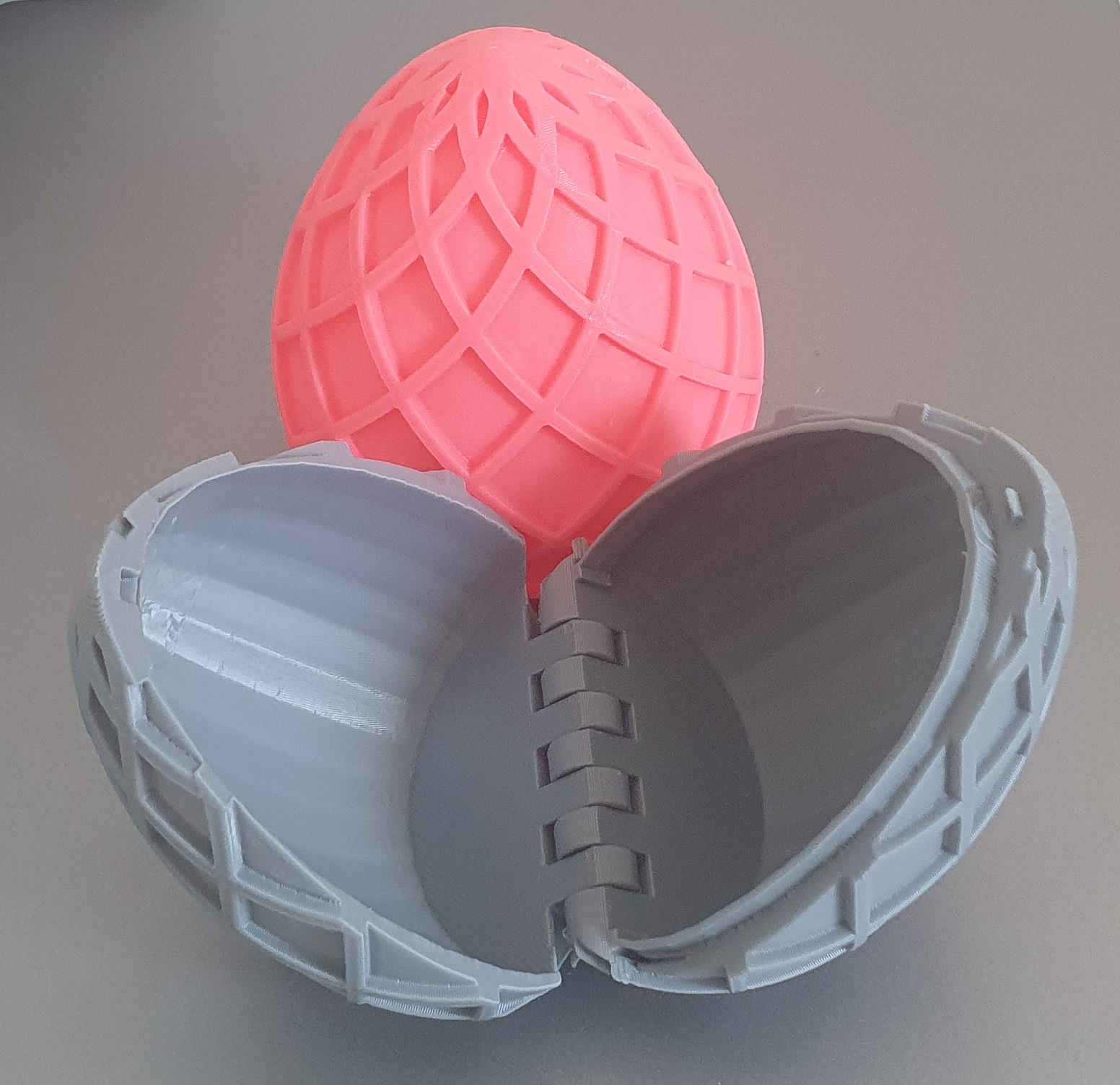 Faber Egg Box