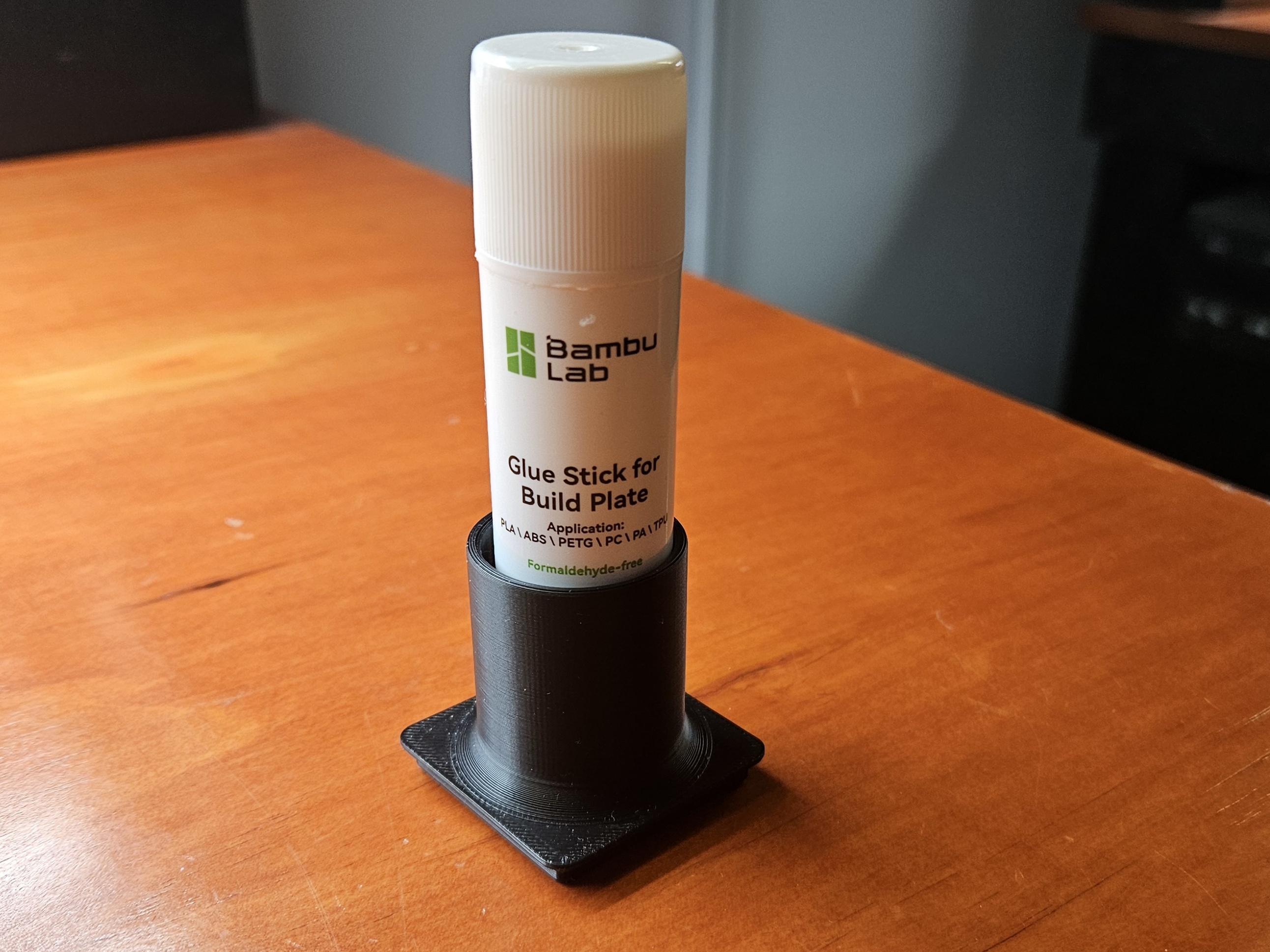 Gridfinity glue stick holder (with embedded magnets)