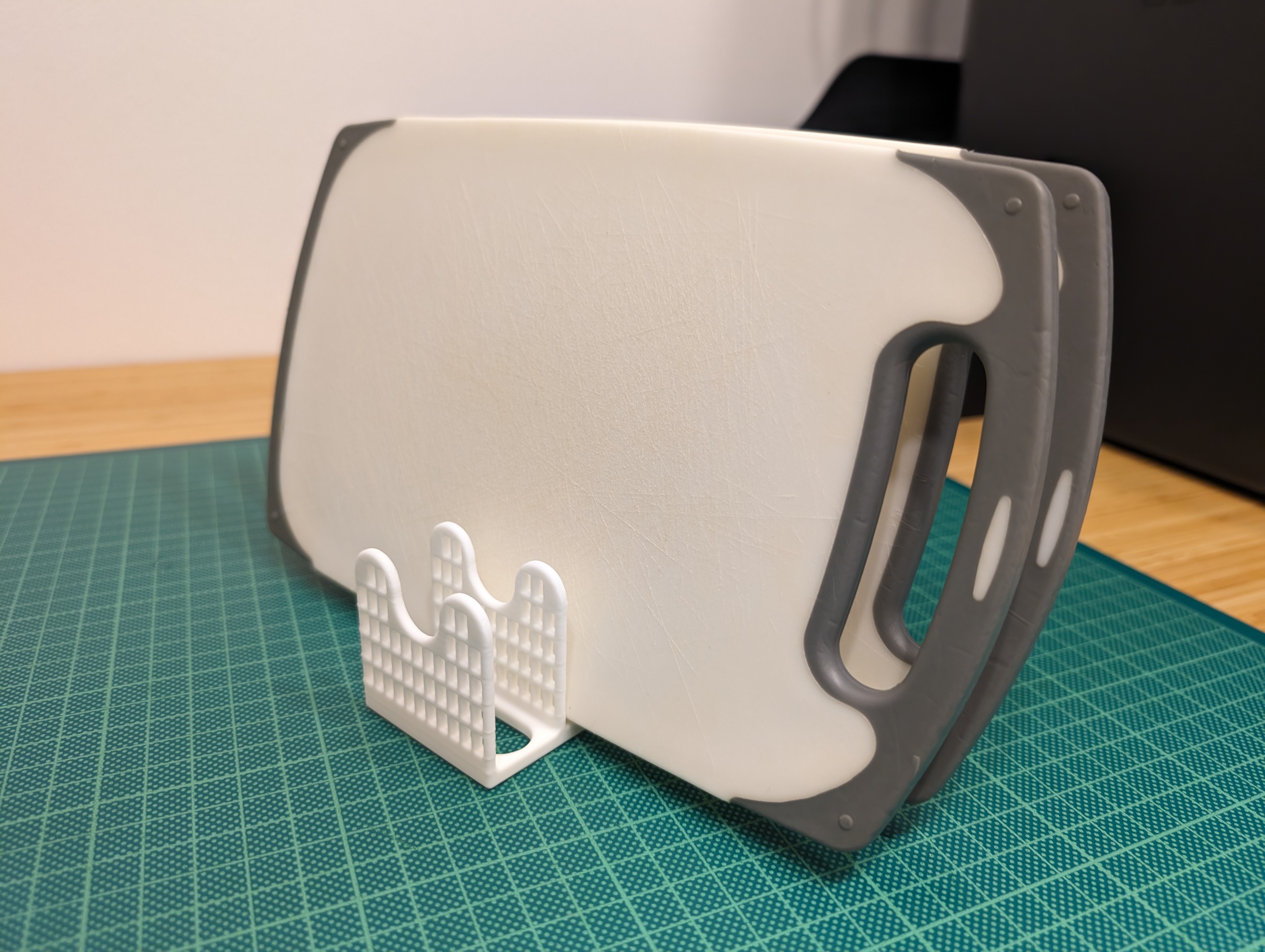 Miniatura 2 do modelo 3D Cutting Board Stand