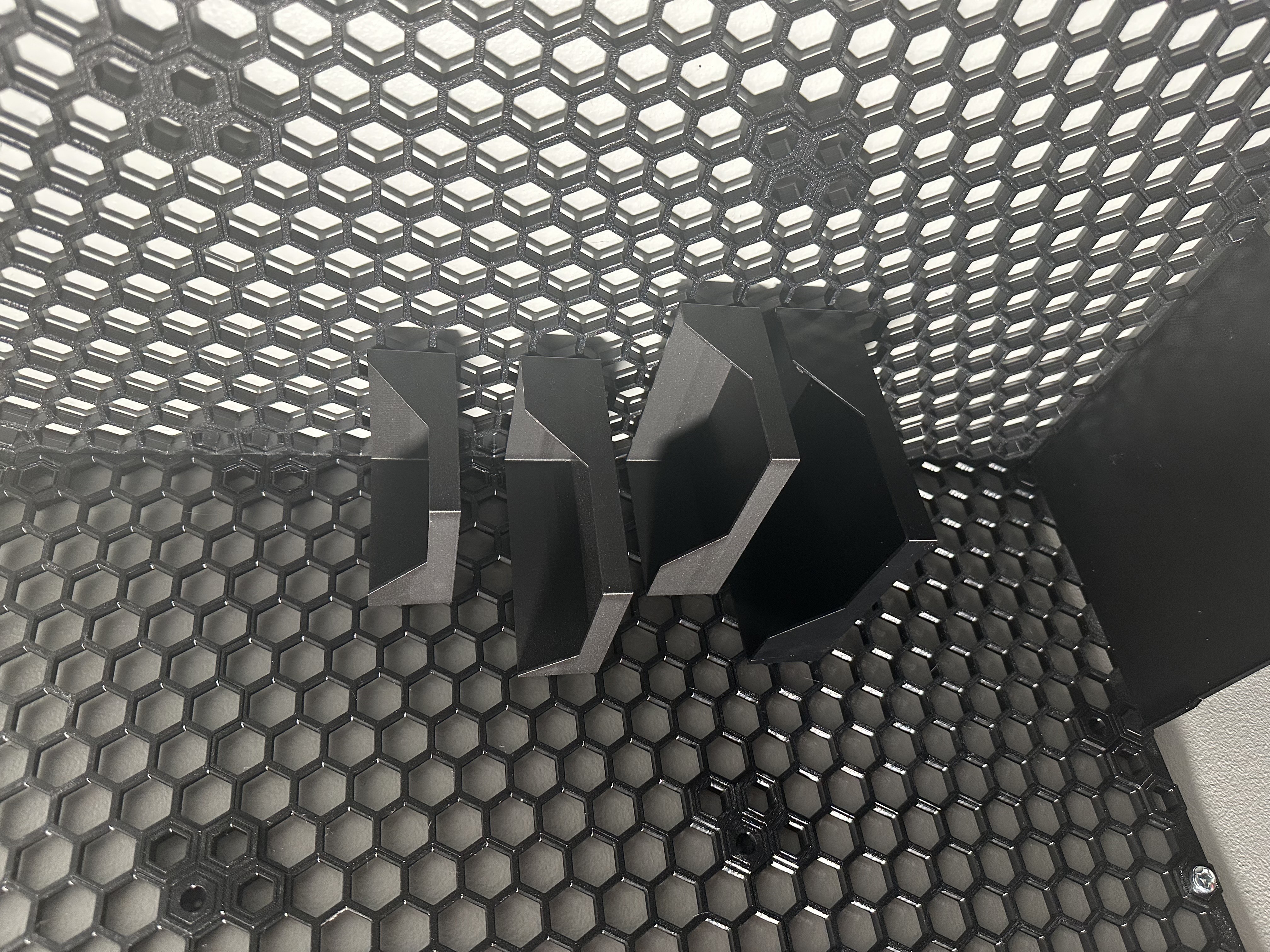 Corner Honeycomb Storage System – Fully Modular (Improved Fit & Locking Cap) — thumbnail 7